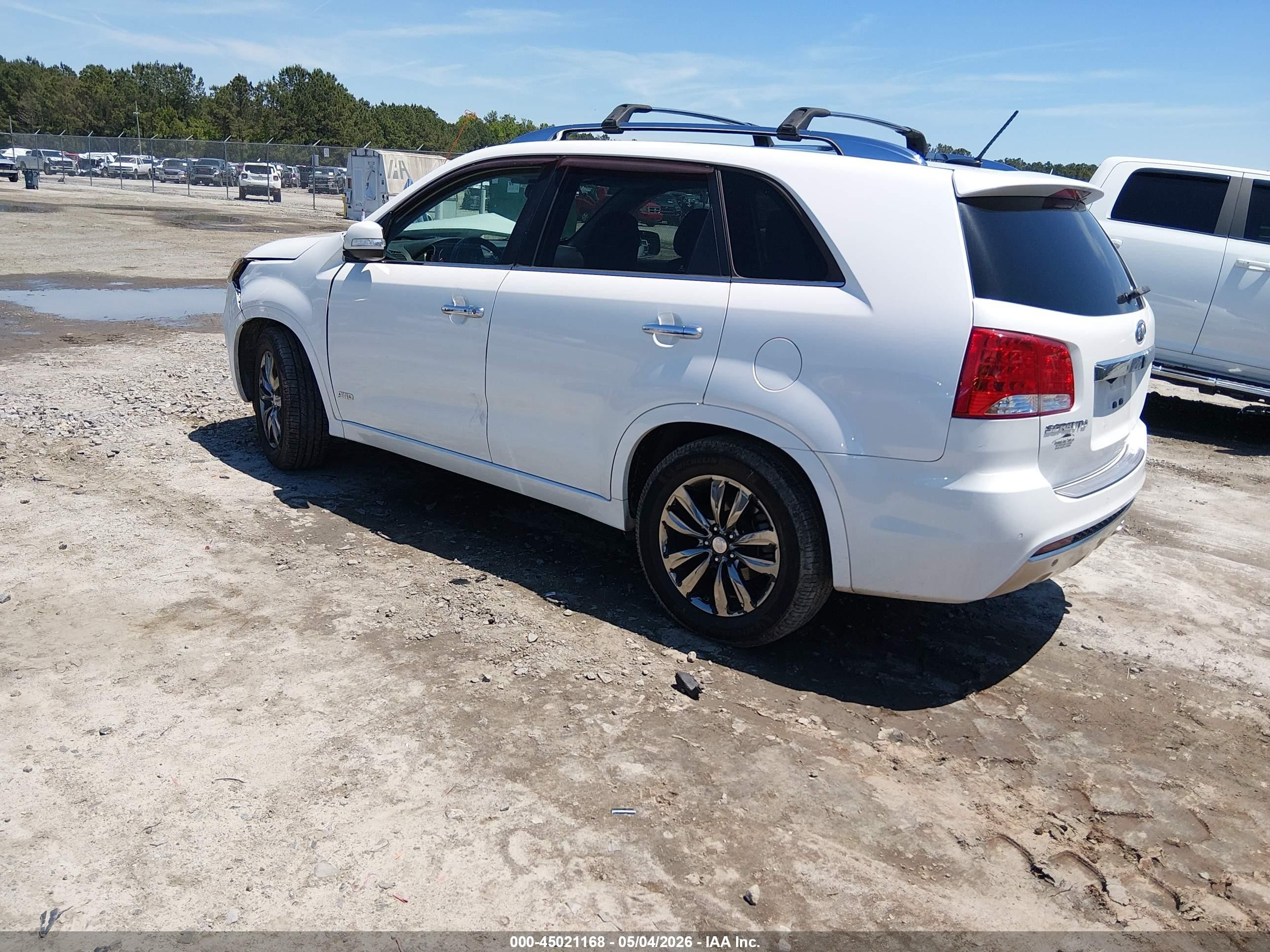 2013 Kia Sorento Sx V6 Белый vin: 5XYKWDA29DG320111
