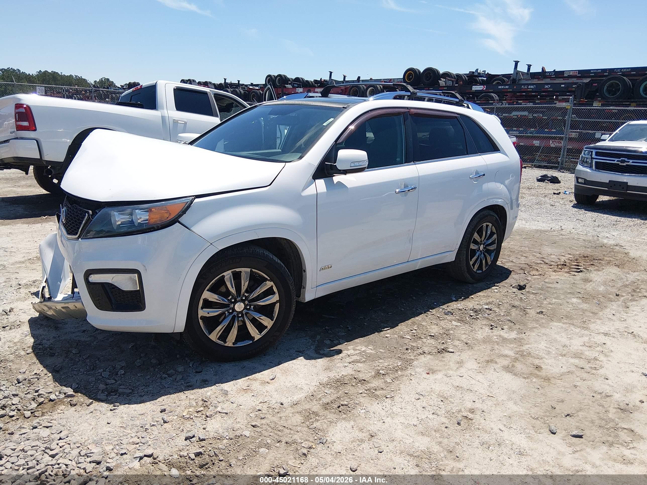 2013 Kia Sorento Sx V6 Белый vin: 5XYKWDA29DG320111