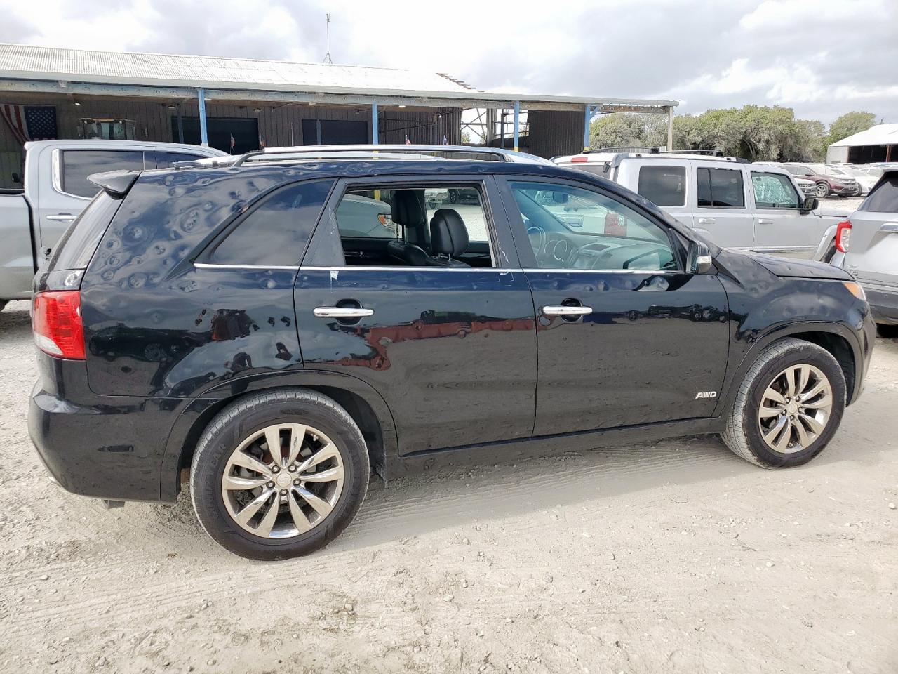 2013 Kia Sorento Black vin: 5XYKWDA2XDG415891