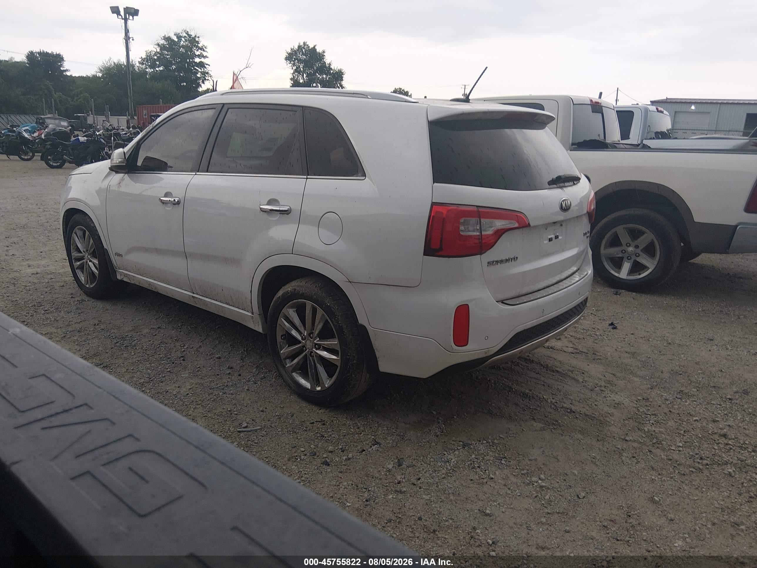 2014 Kia Sorento Limited V6 White vin: 5XYKWDA70EG469200