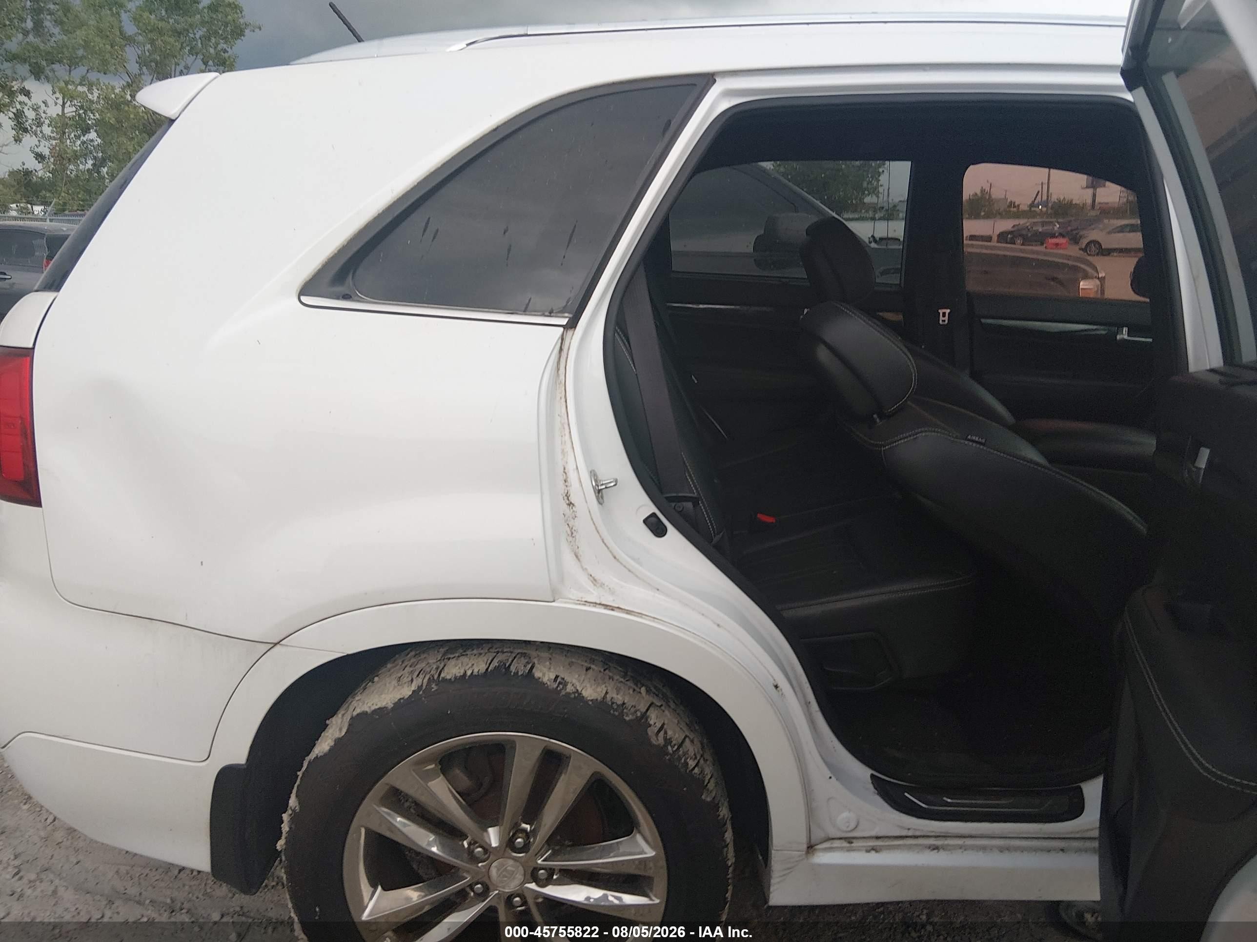 2014 Kia Sorento Limited V6 White vin: 5XYKWDA70EG469200
