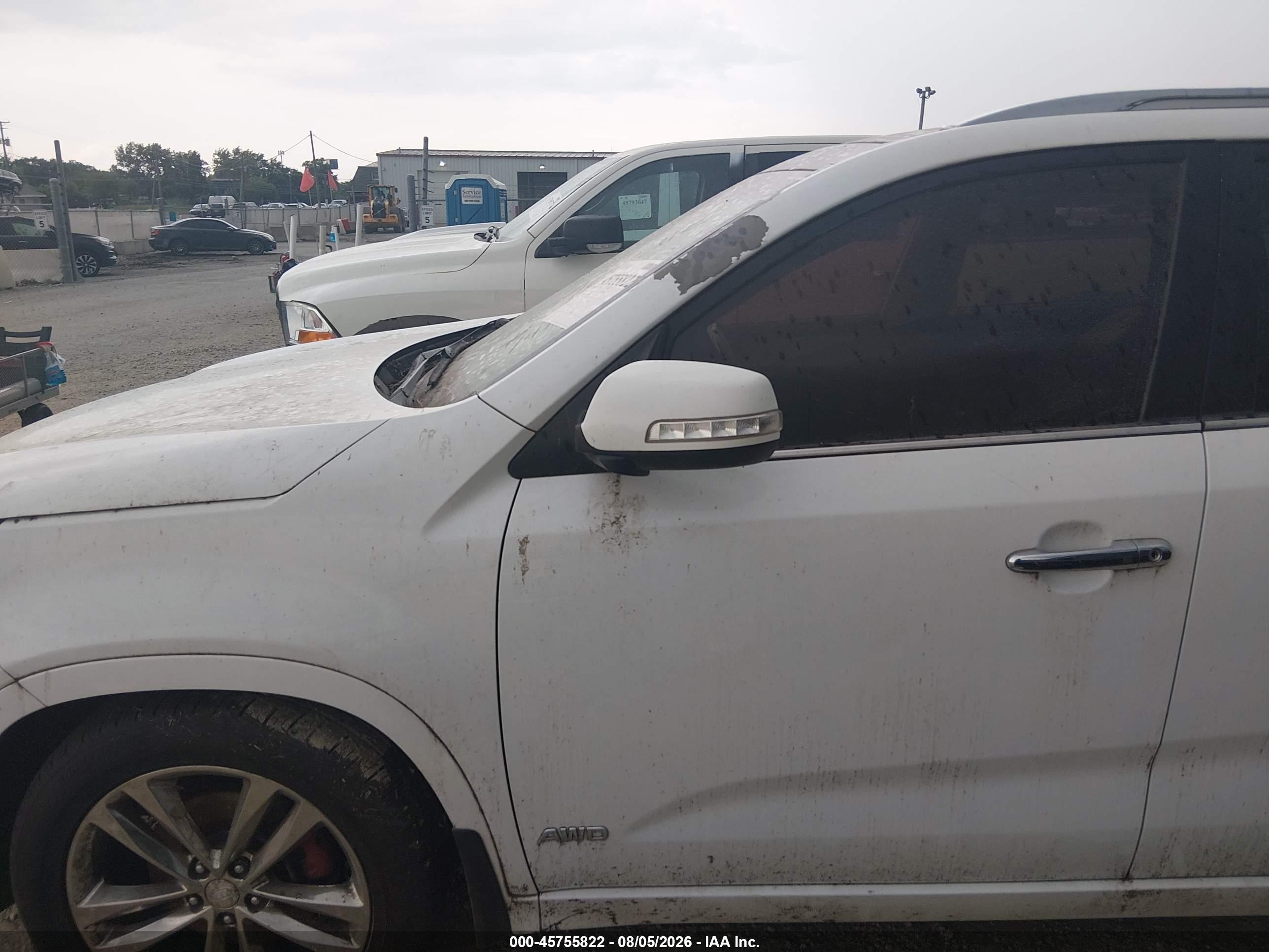 2014 Kia Sorento Limited V6 White vin: 5XYKWDA70EG469200
