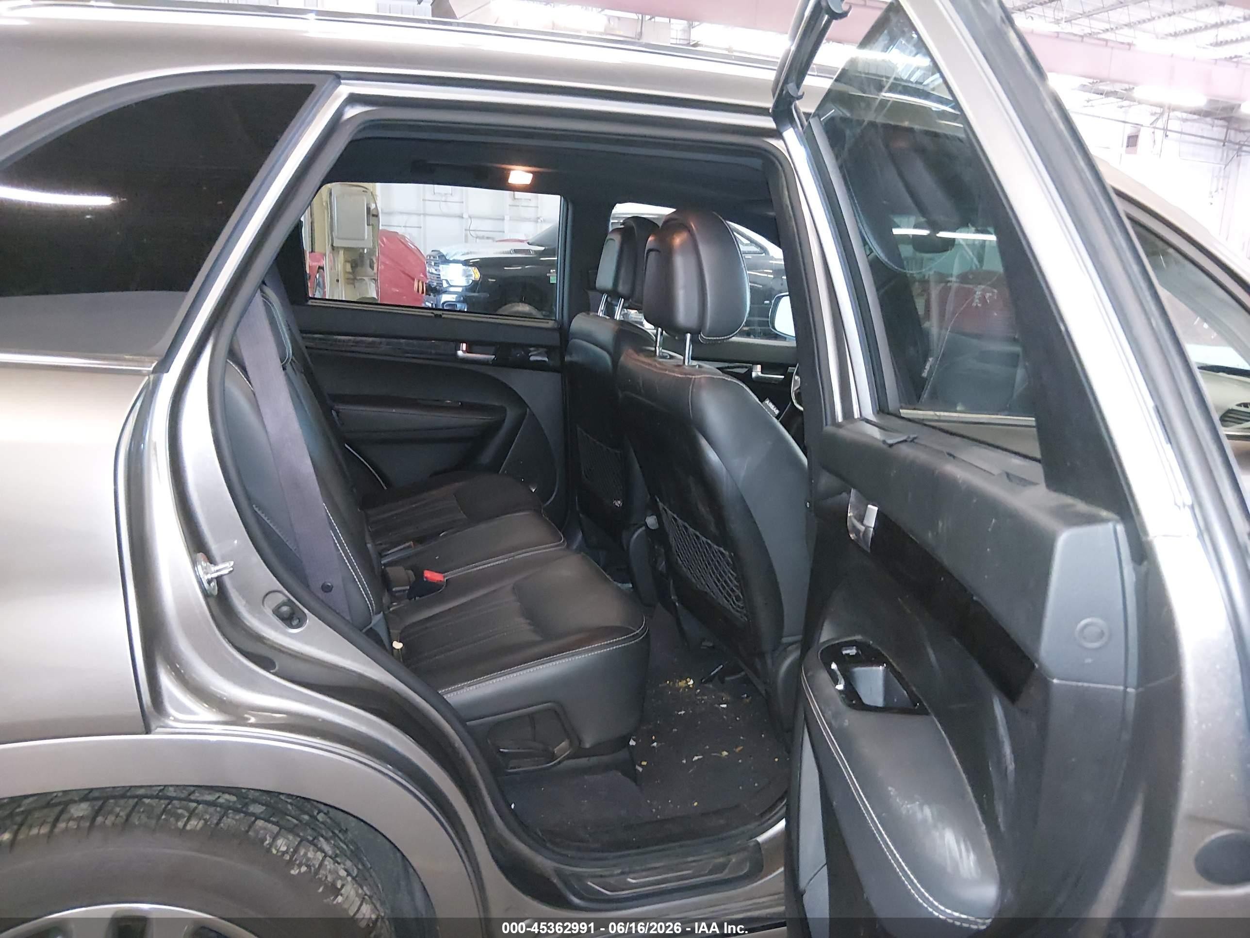 2014 Kia Sorento Limited V6 Gray vin: 5XYKWDA70EG498602