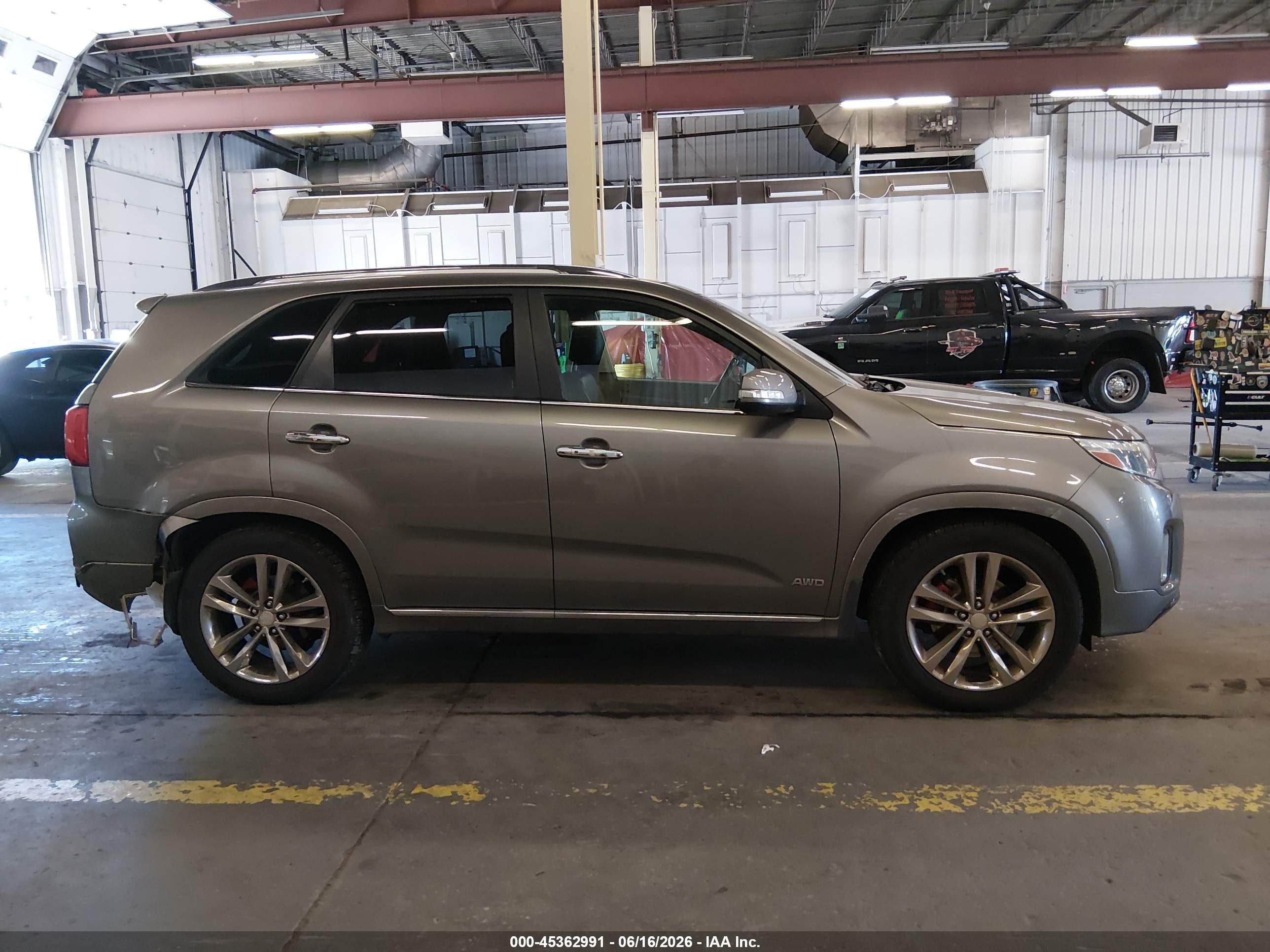 2014 Kia Sorento Limited V6 Gray vin: 5XYKWDA70EG498602