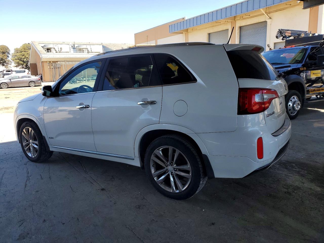 2015 Kia Sorento Sx Limited White vin: 5XYKWDA70FG652582