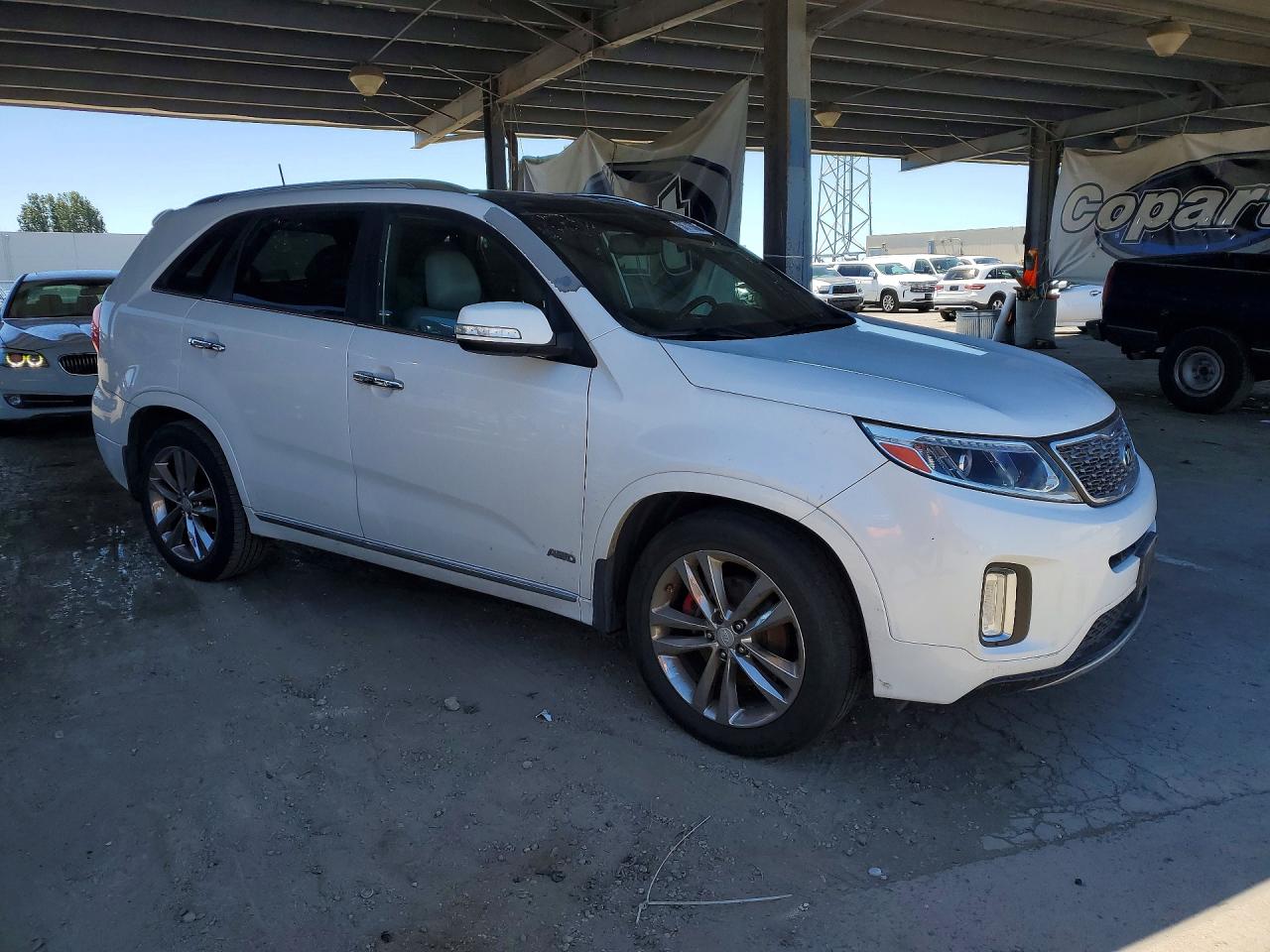 2015 Kia Sorento Sx Limited White vin: 5XYKWDA70FG652582