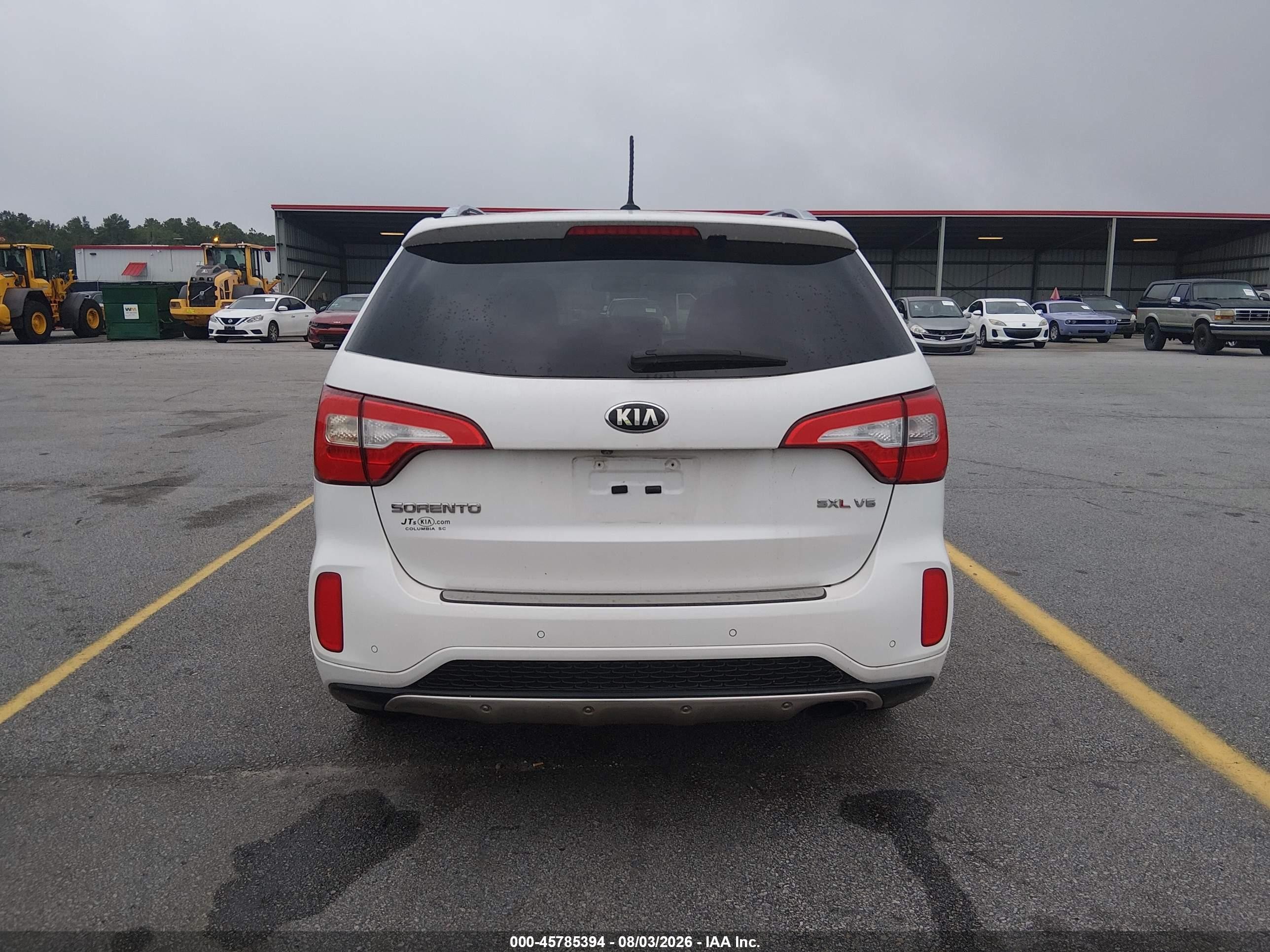 2015 Kia Sorento Limited V6 Белый vin: 5XYKWDA72FG626422