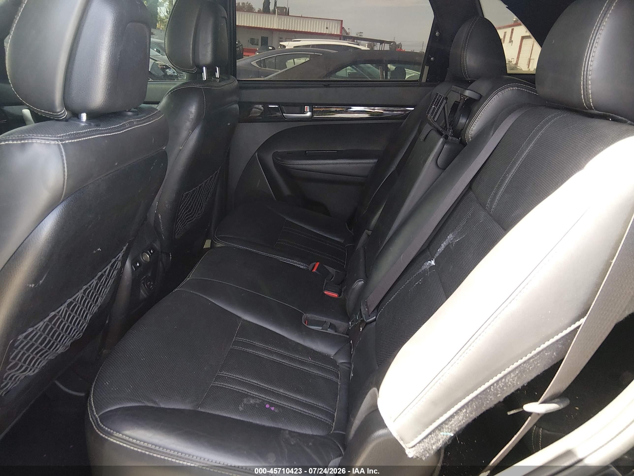 2014 Kia Sorento Limited V6 Черный vin: 5XYKWDA73EG501444