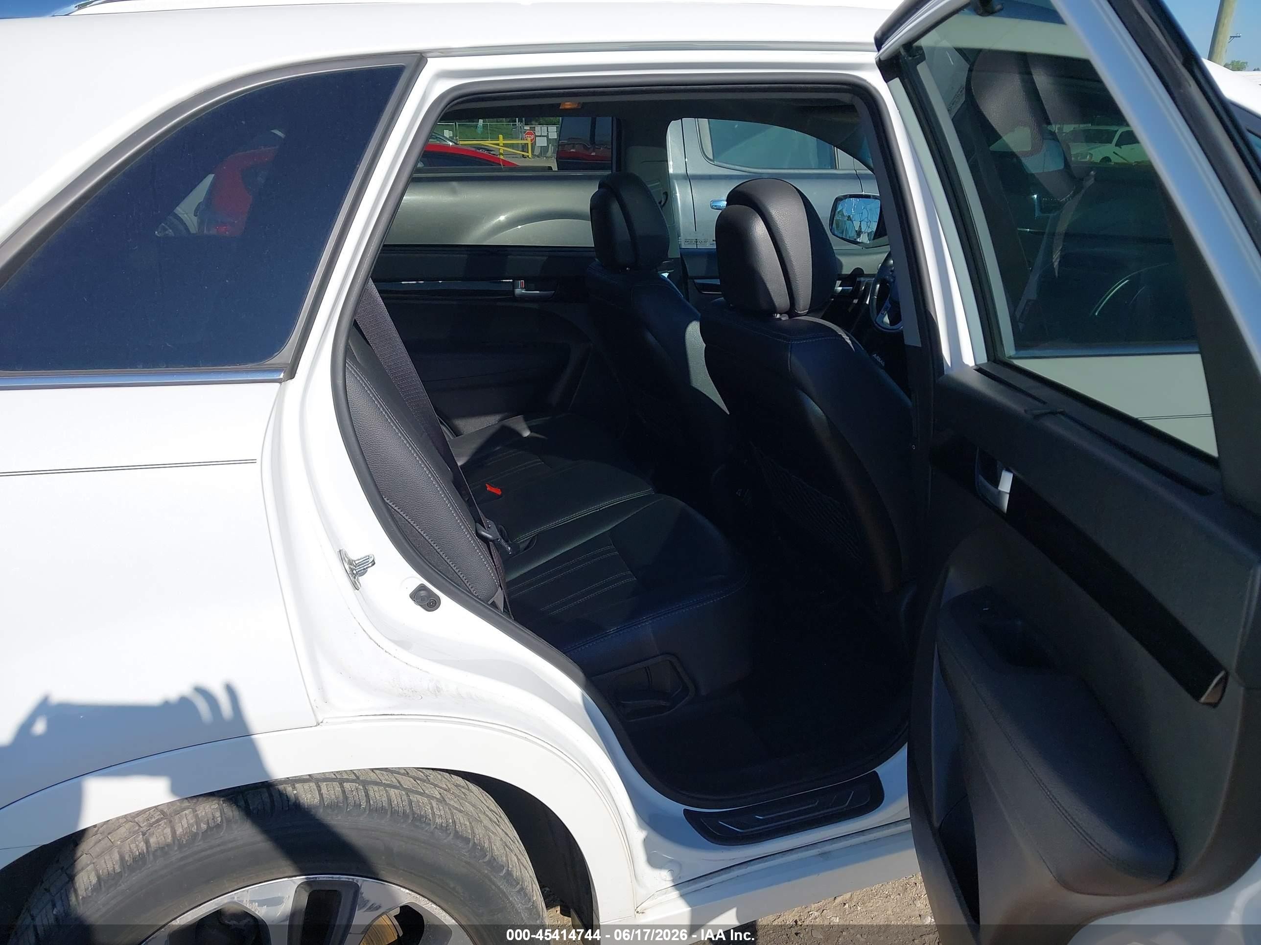 2015 Kia Sorento Sx V6 White vin: 5XYKWDA73FG647098