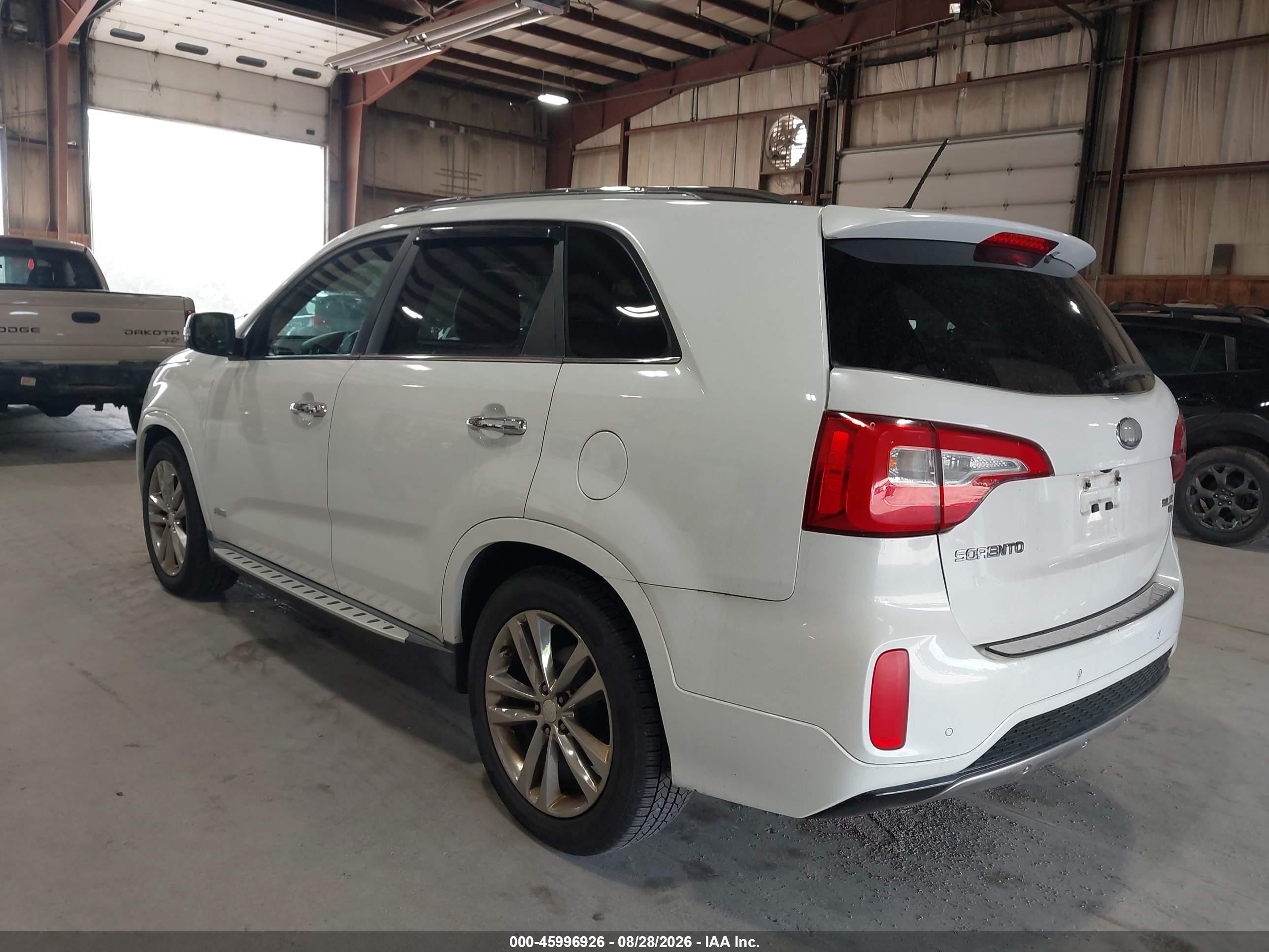 2014 Kia Sorento Limited V6 White vin: 5XYKWDA76EG486020