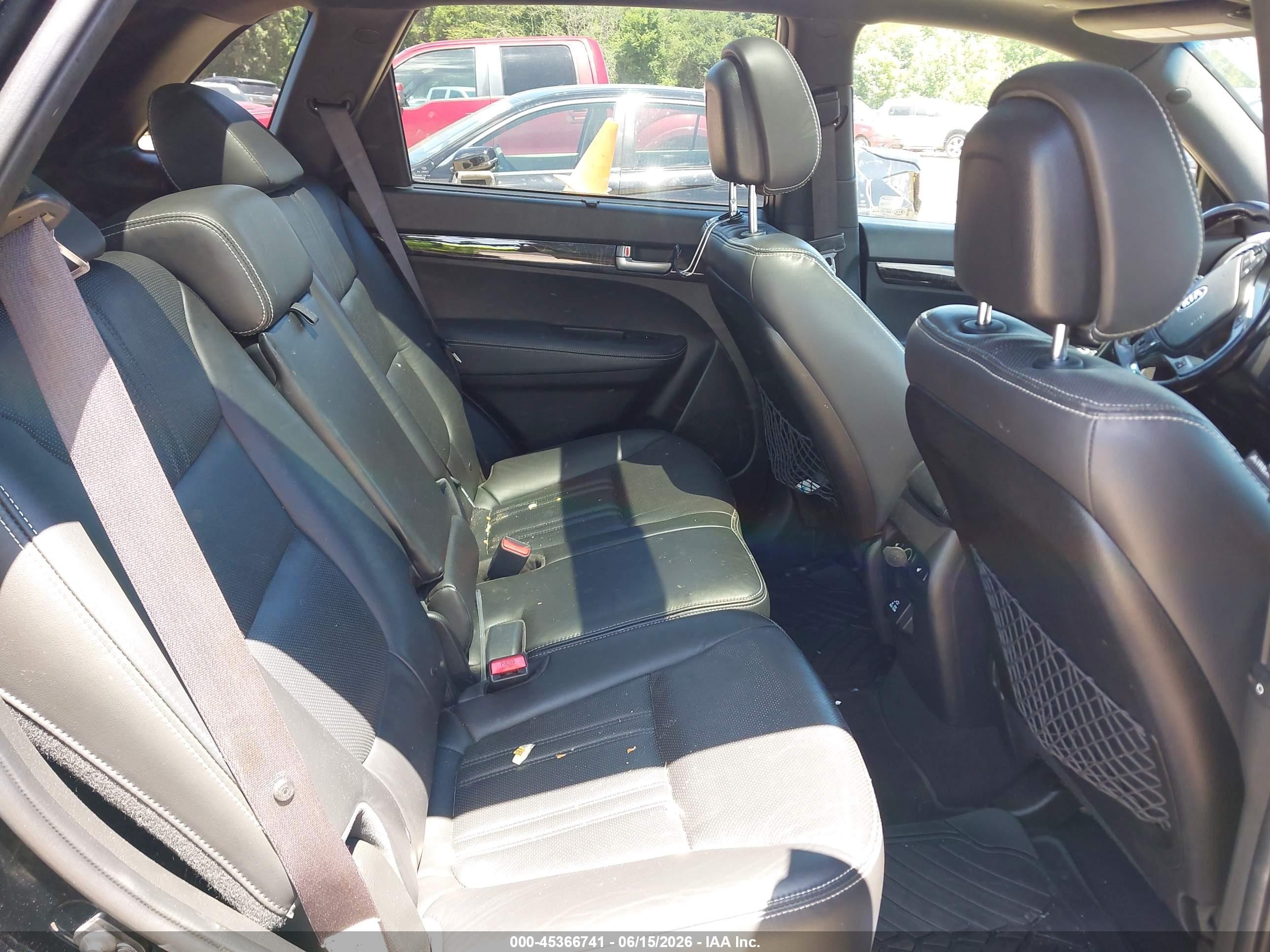 2014 Kia Sorento Limited V6 Black vin: 5XYKWDA77EG440096