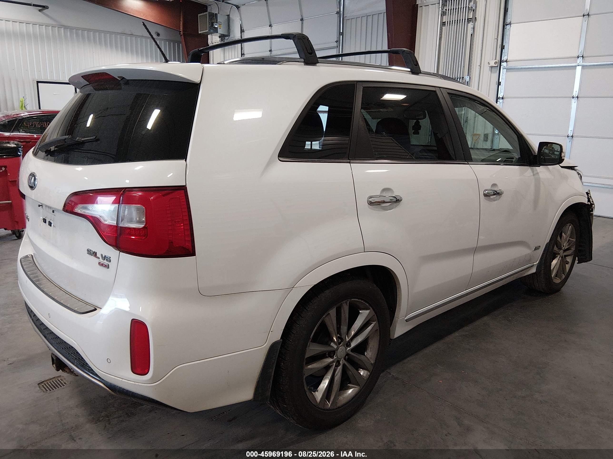 2014 Kia Sorento Limited V6 White vin: 5XYKWDA77EG530638