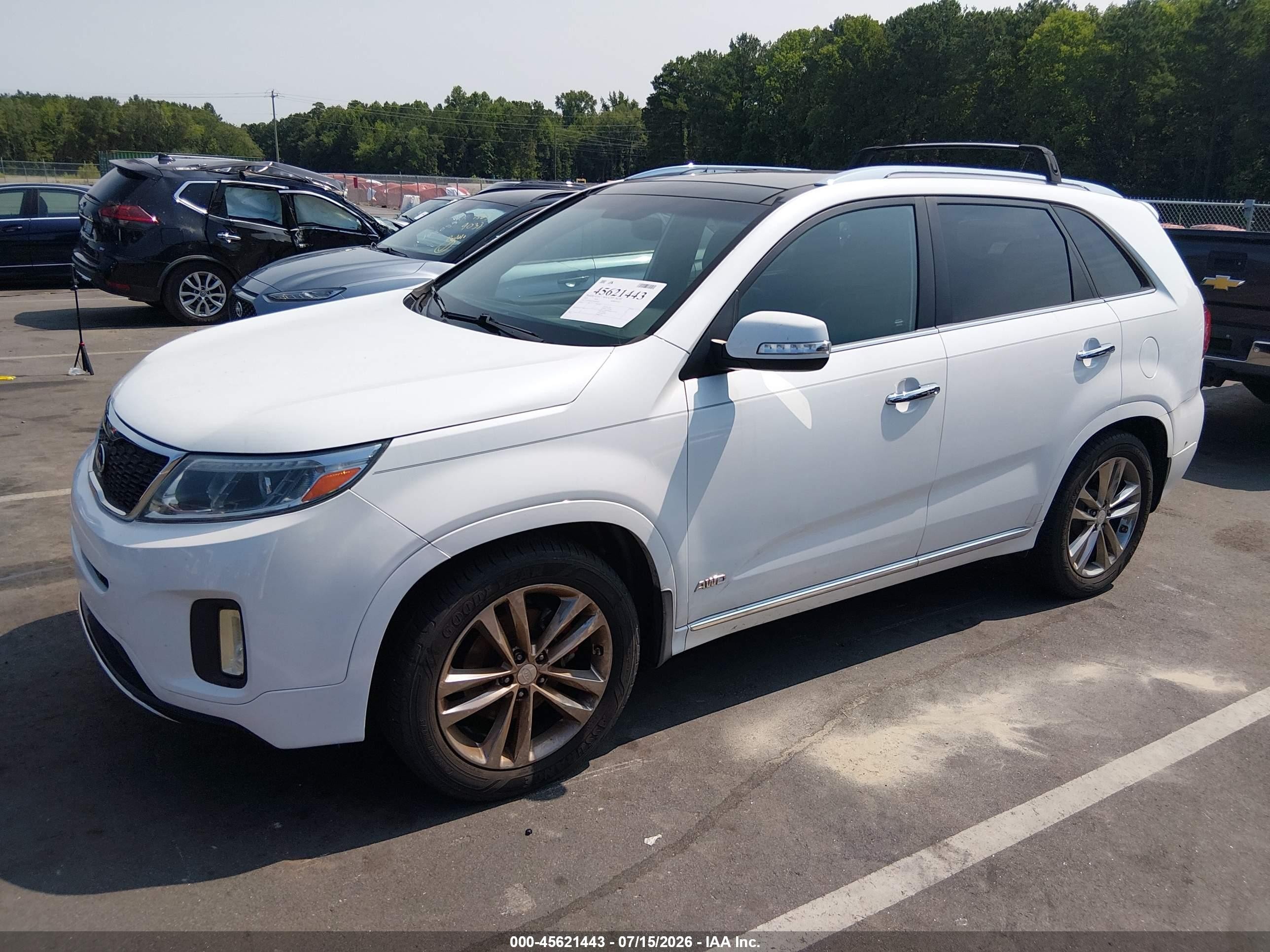 2015 Kia Sorento Limited V6 White vin: 5XYKWDA7XFG609643