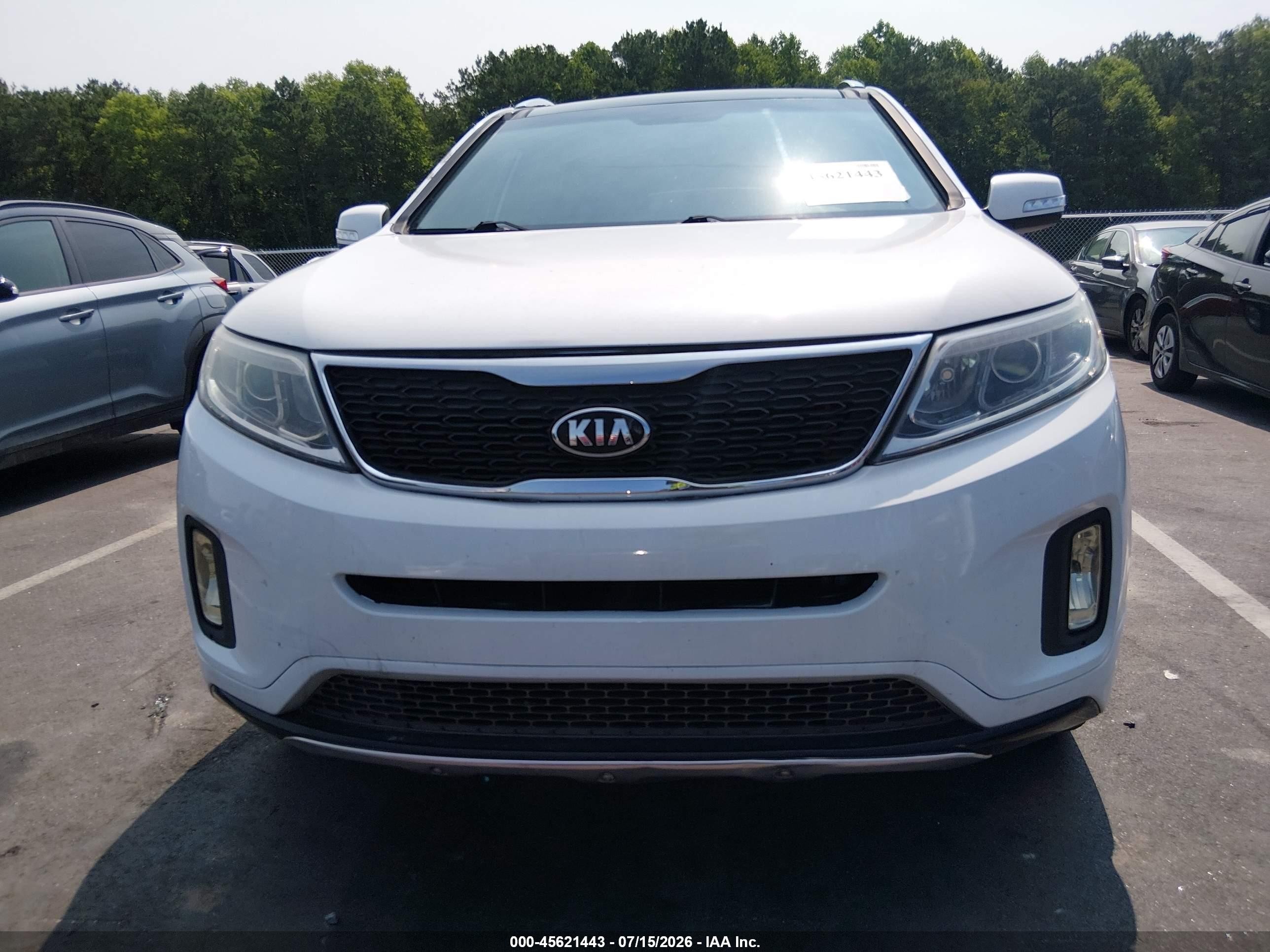 2015 Kia Sorento Limited V6 White vin: 5XYKWDA7XFG609643