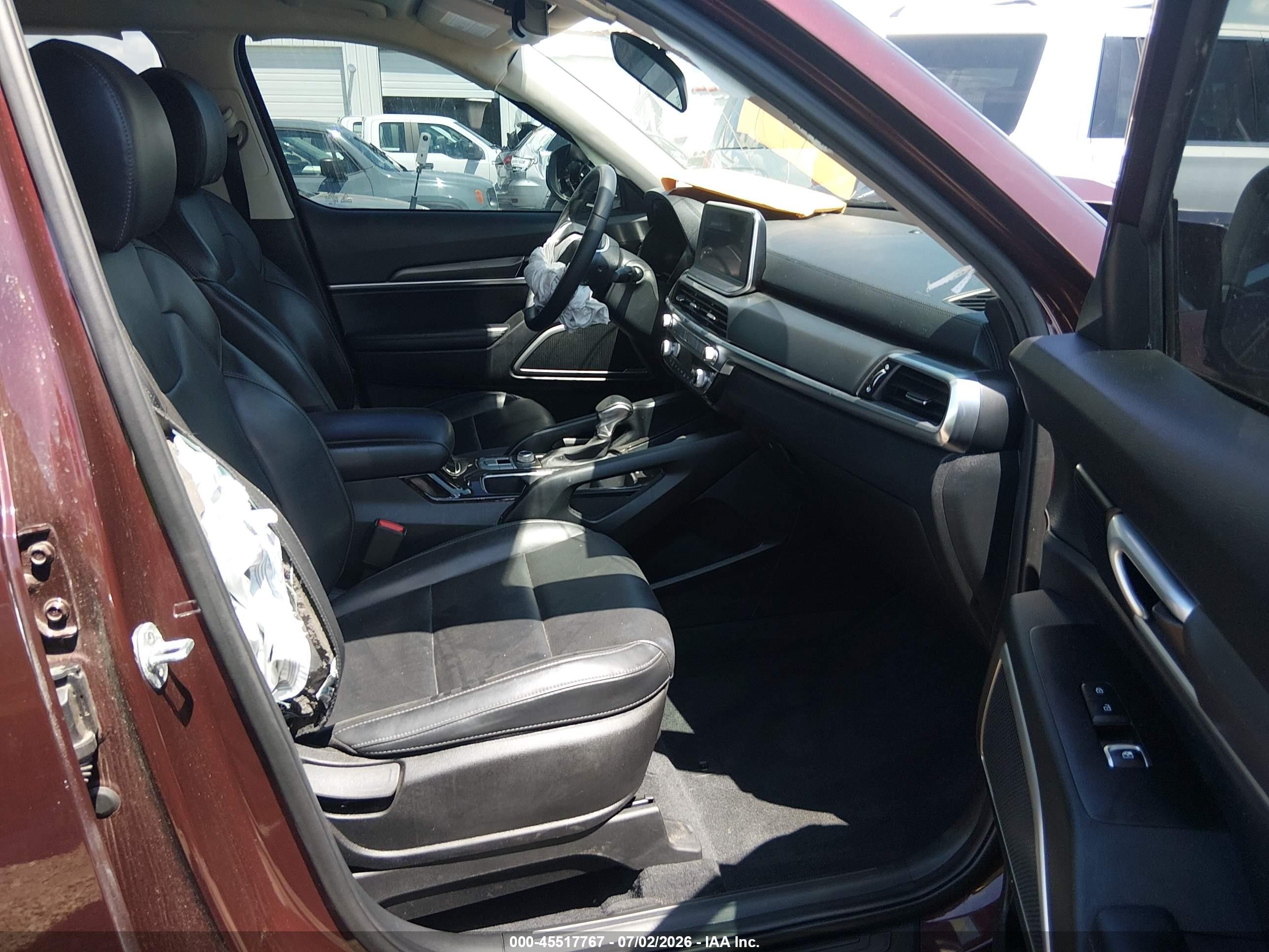 2022 Kia Telluride Lx Maroon vin: 5XYP2DHC3NG203805