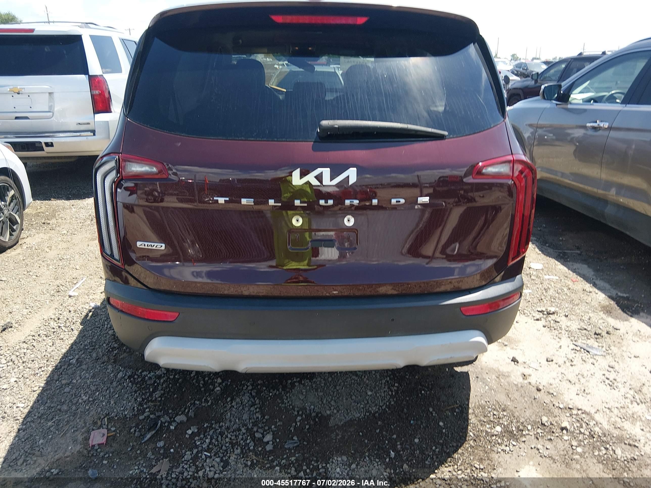 2022 Kia Telluride Lx Maroon vin: 5XYP2DHC3NG203805