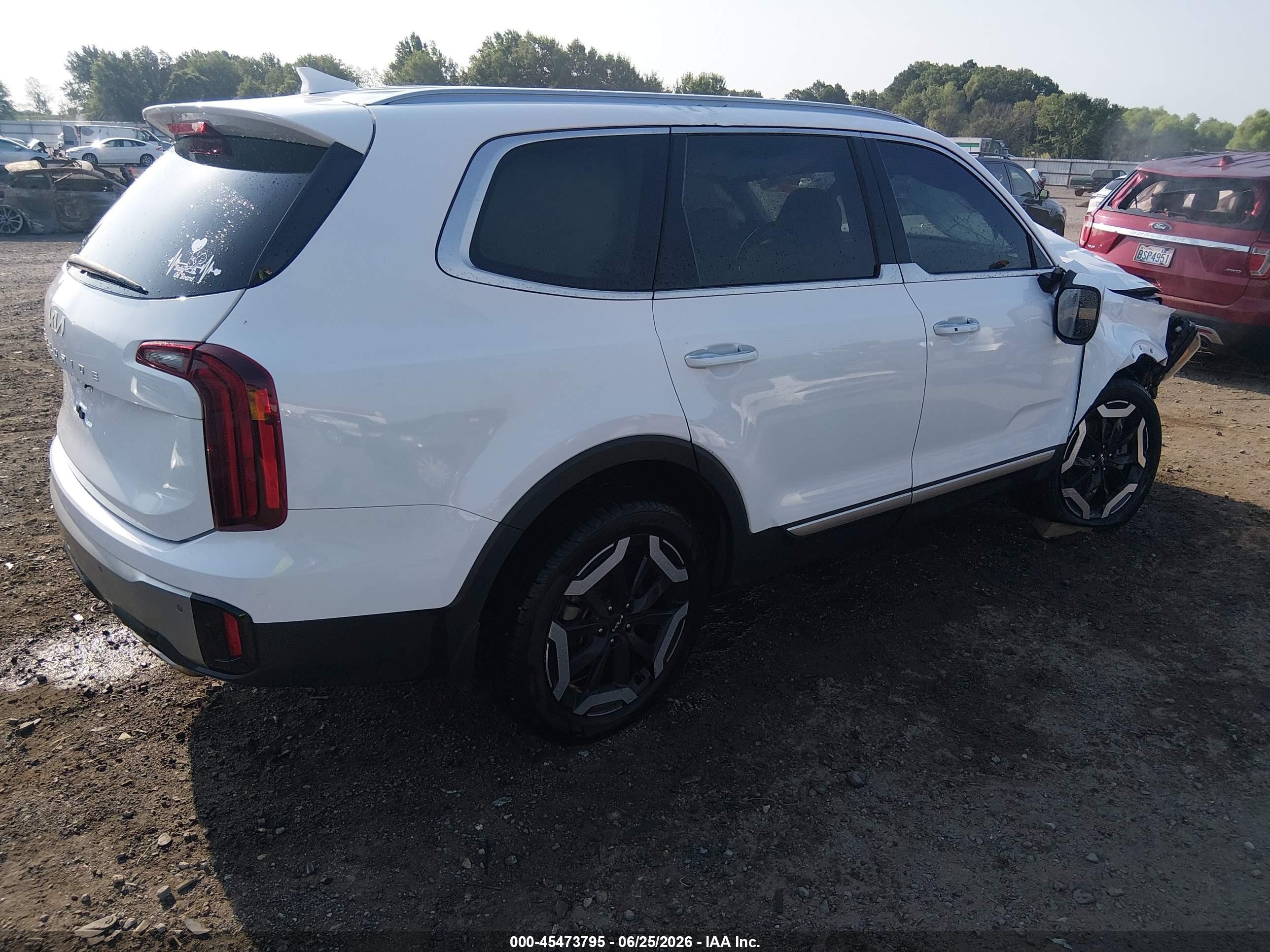 2024 Kia Telluride S White vin: 5XYP64GC2RG423707