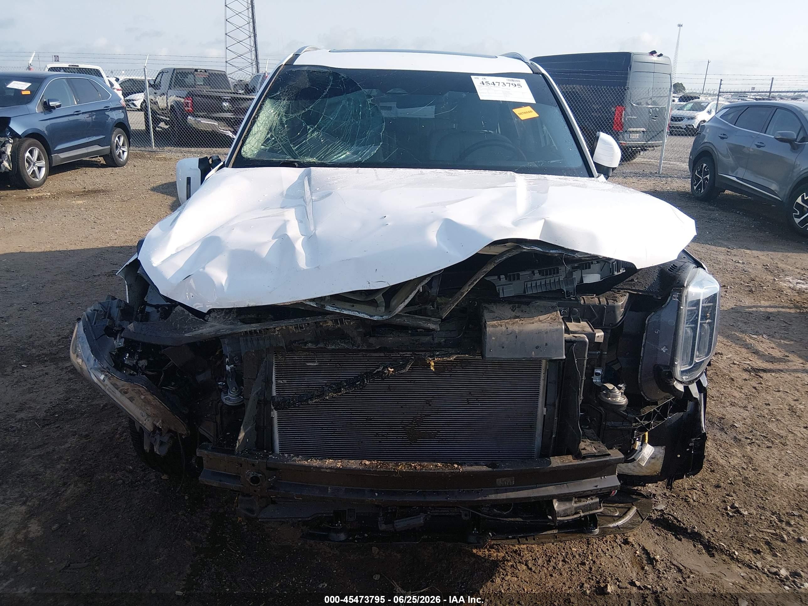 2024 Kia Telluride S White vin: 5XYP64GC2RG423707