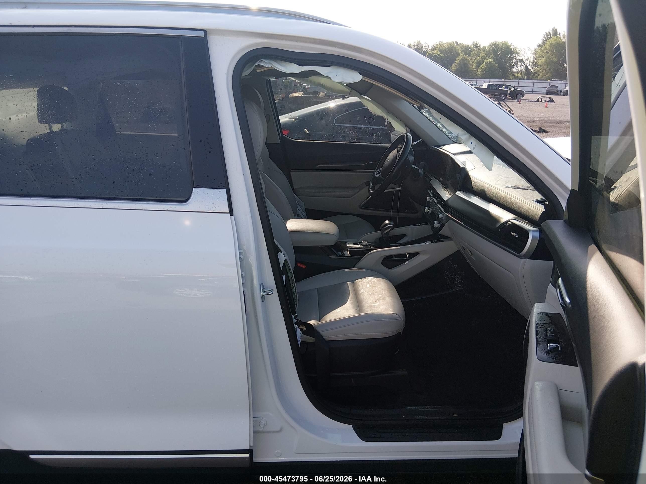 2024 Kia Telluride S White vin: 5XYP64GC2RG423707