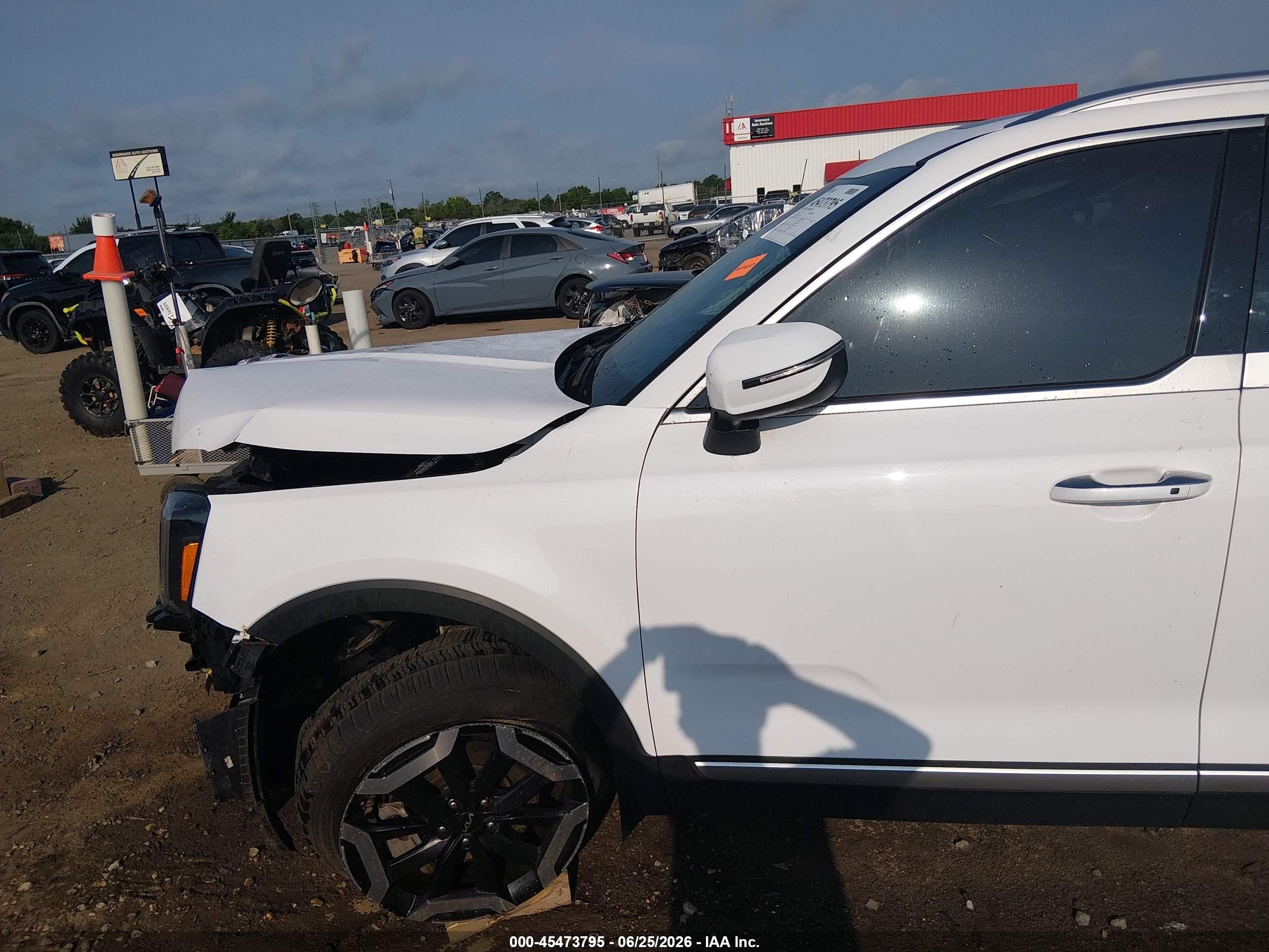 2024 Kia Telluride S White vin: 5XYP64GC2RG423707