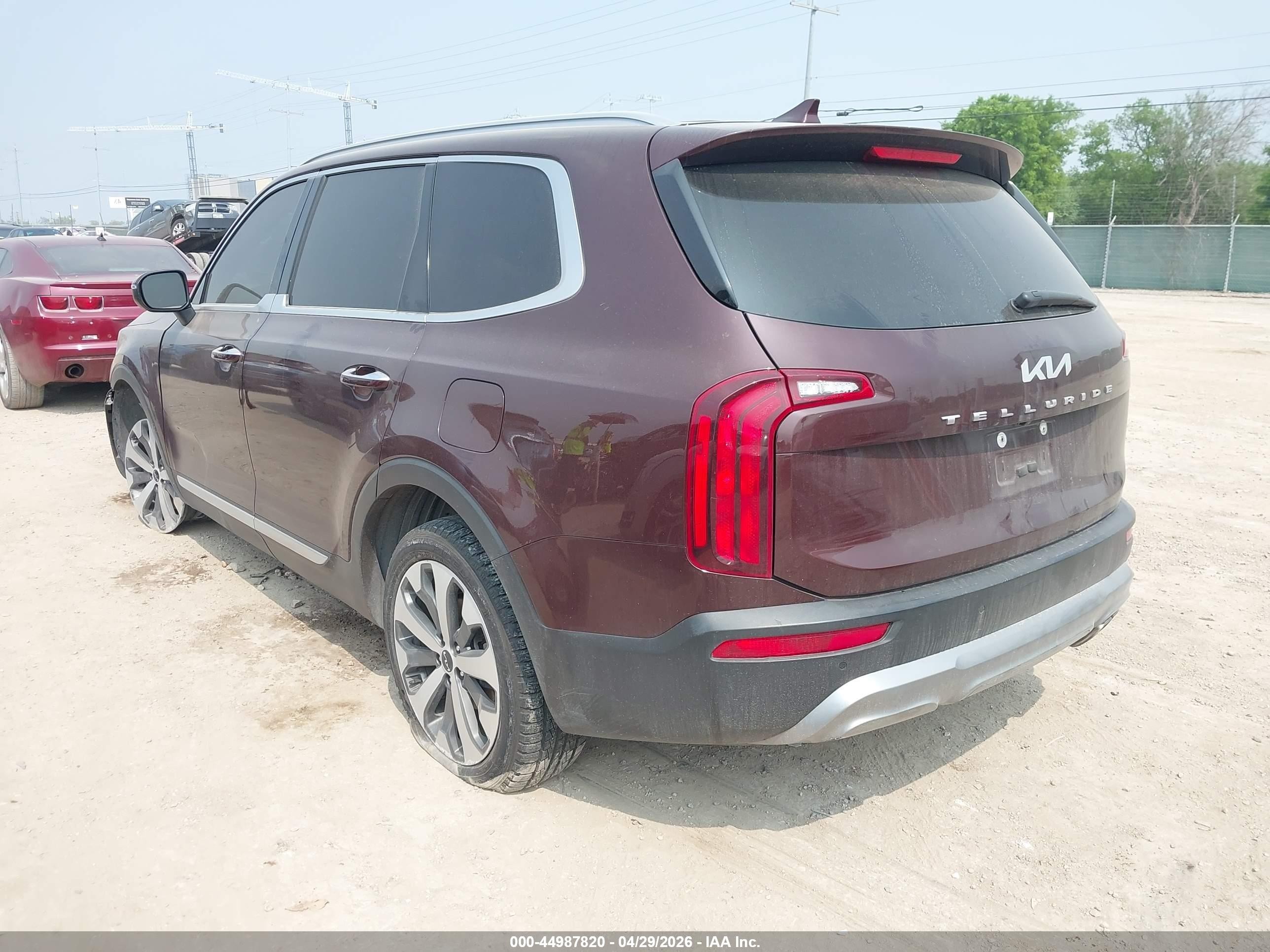 2022 Kia Telluride S Темно-бордовый vin: 5XYP64HC0NG203233
