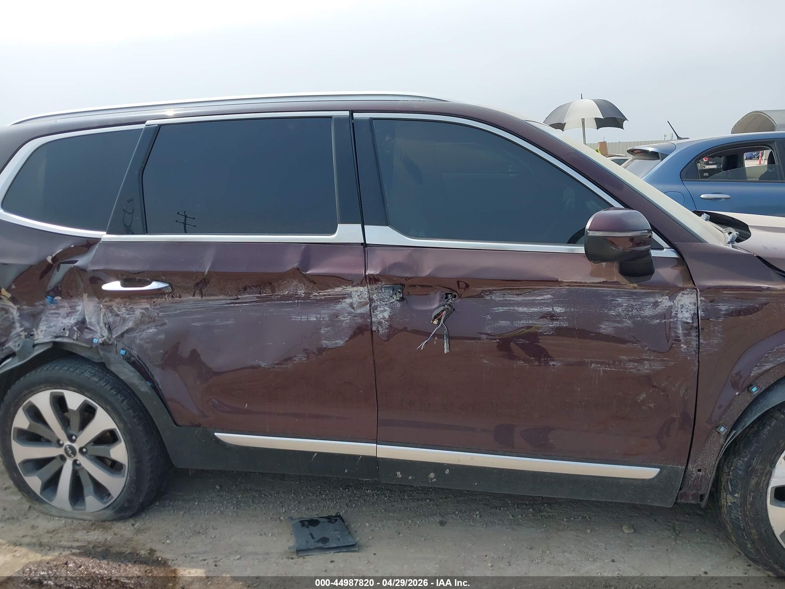 2022 Kia Telluride S Темно-бордовый vin: 5XYP64HC0NG203233