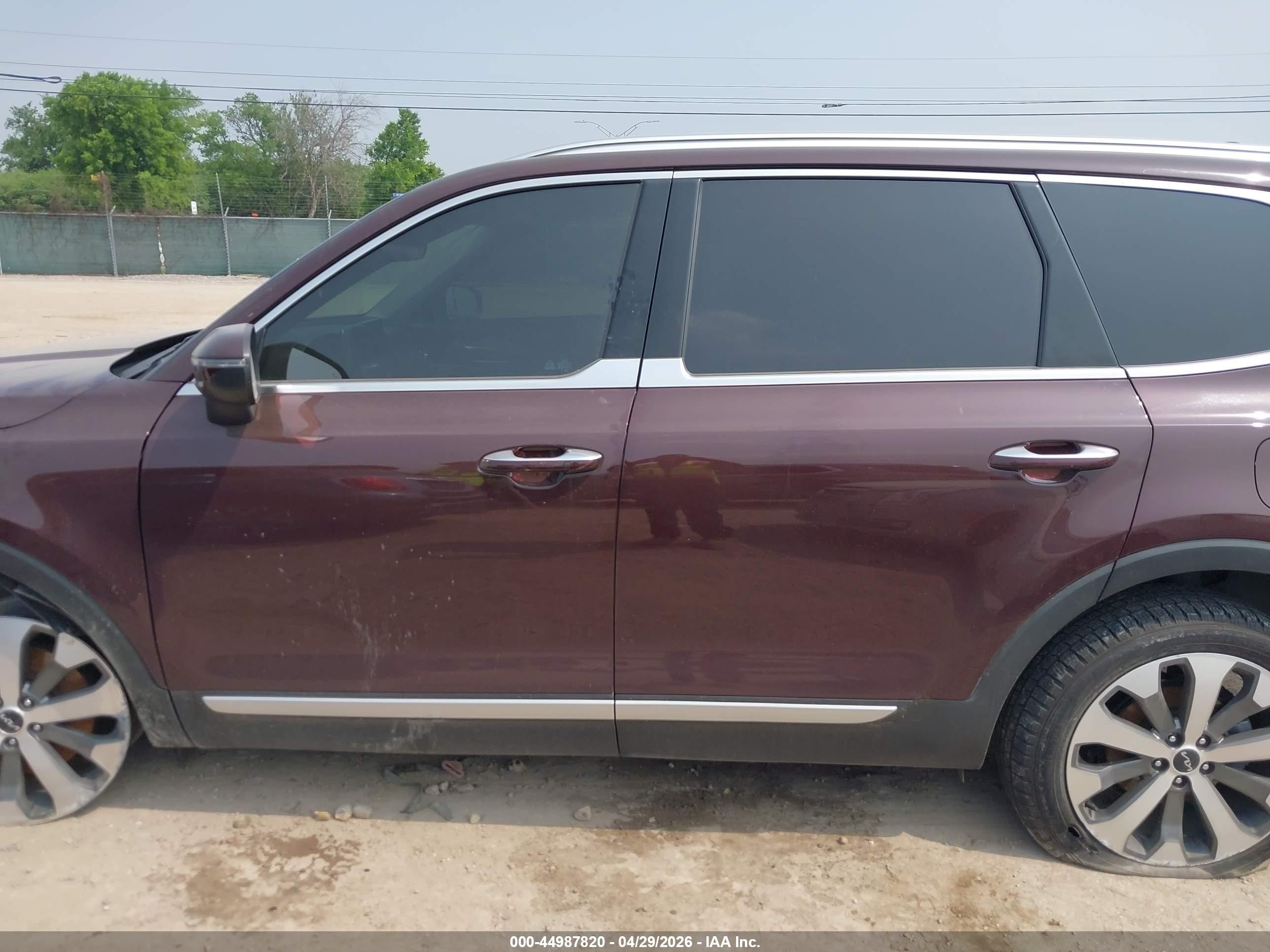 2022 Kia Telluride S Темно-бордовый vin: 5XYP64HC0NG203233