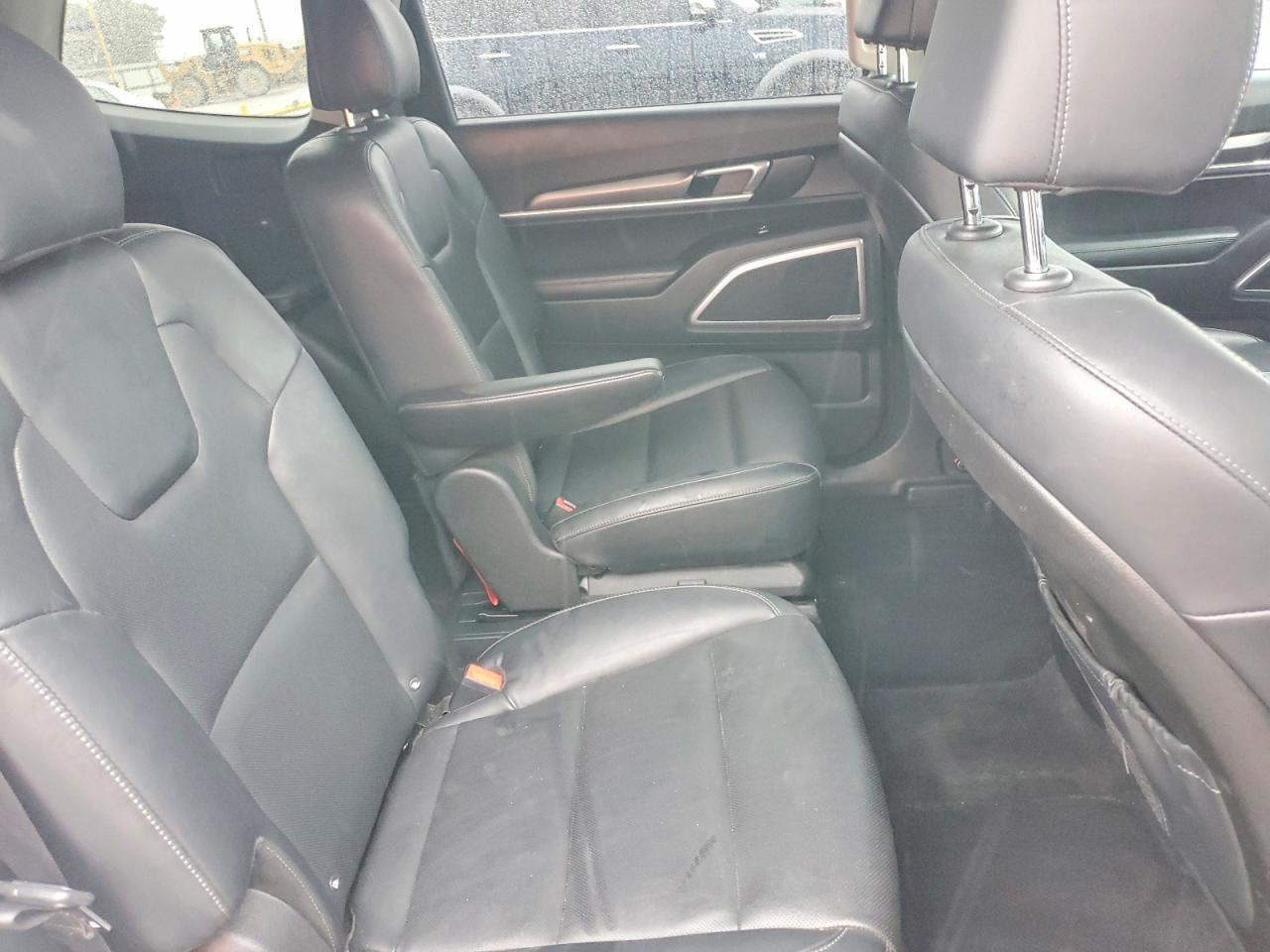 2022 Kia Telluride S White vin: 5XYP64HC7NG284540