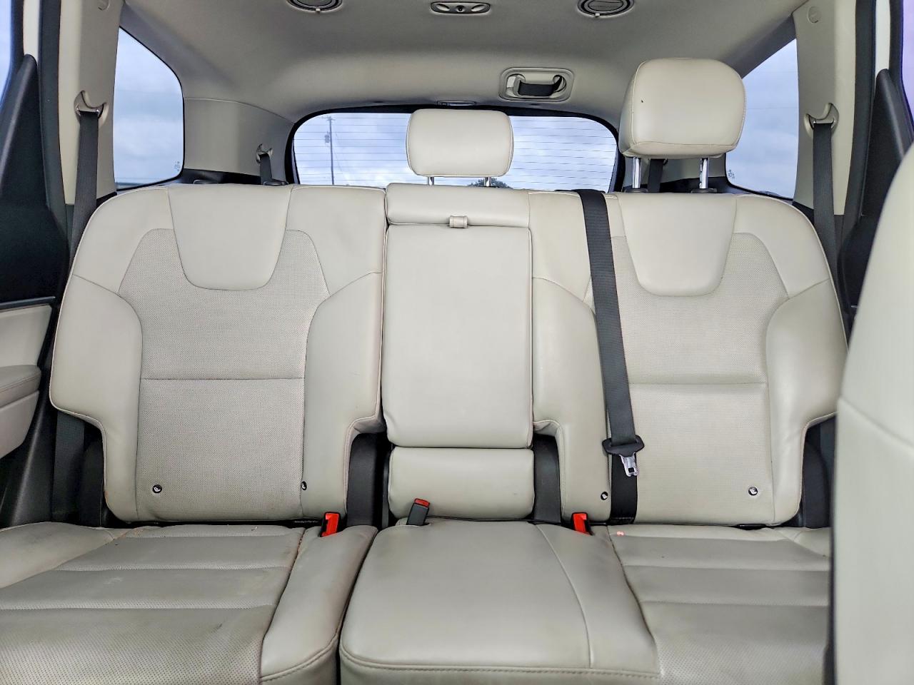 2020 Kia Telluride S White vin: 5XYP64HC9LG031782