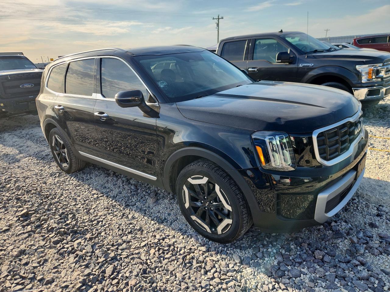 2023 Kia Telluride S Black vin: 5XYP6DGC0PG381308