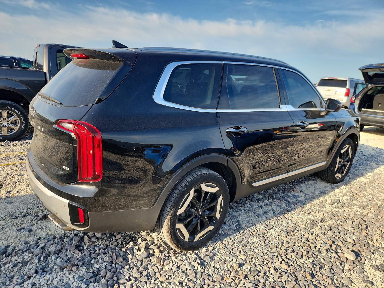 2023 Kia Telluride S Black vin: 5XYP6DGC0PG381308