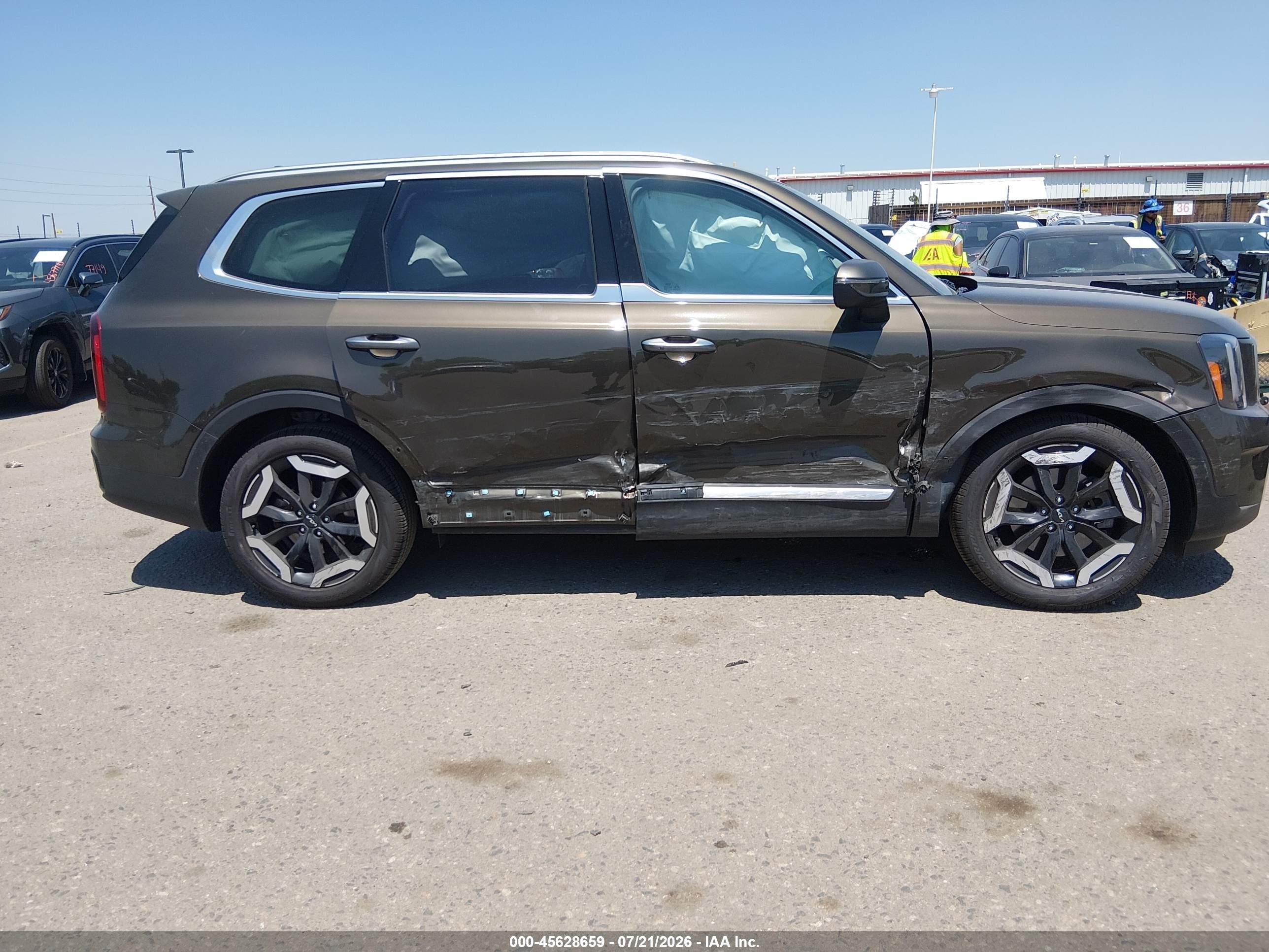 2025 Kia Telluride S Коричневый vin: 5XYP6DGC8SG649787