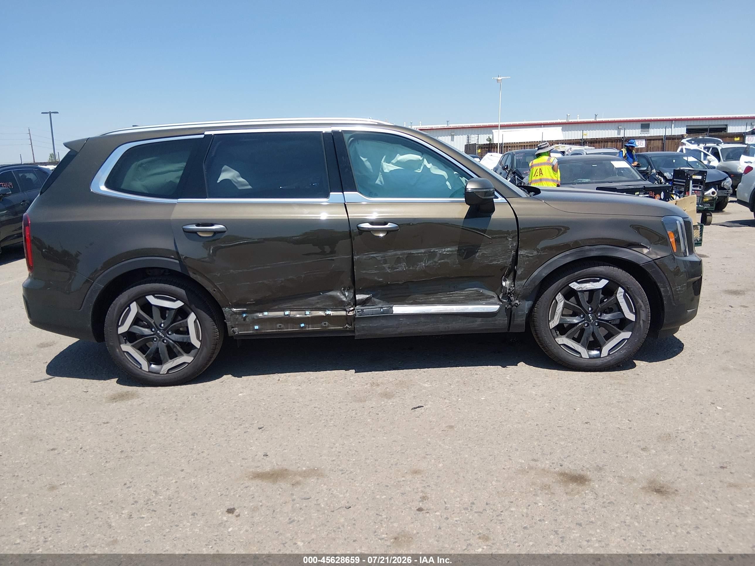 2025 Kia Telluride S Коричневый vin: 5XYP6DGC8SG649787