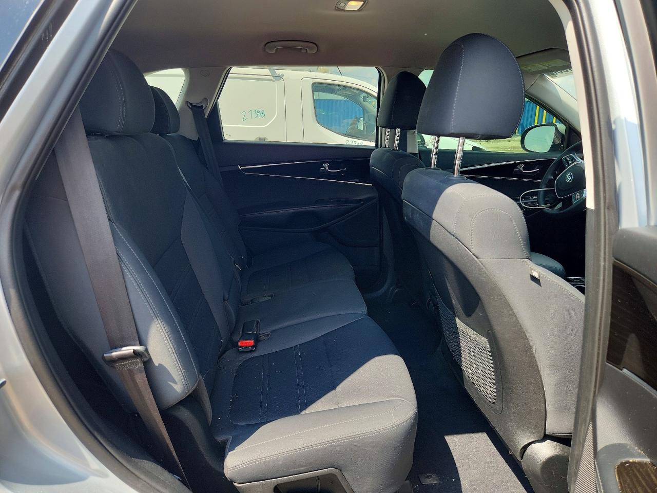 2019 Kia Sorento L Серебряный vin: 5XYPG4A30KG582818