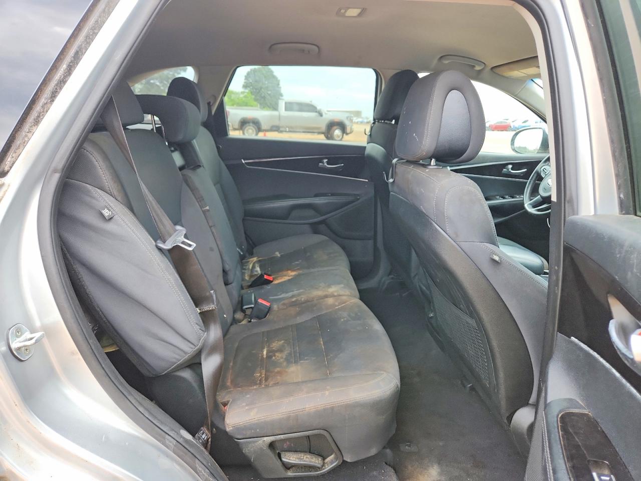 2016 Kia Sorento Lx Silver vin: 5XYPG4A33GG086435