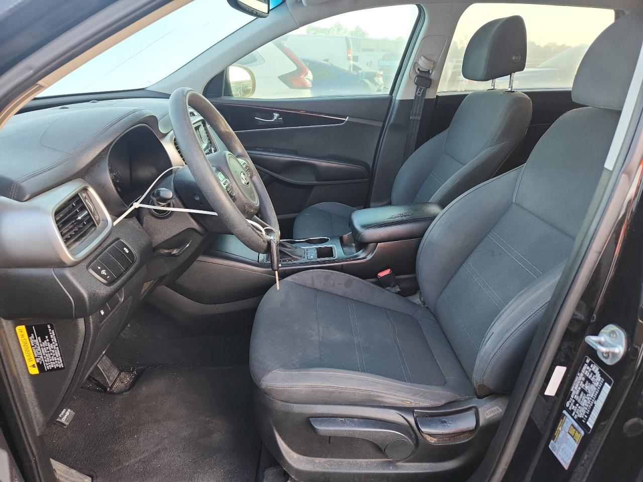 2017 Kia Sorento L Black vin: 5XYPG4A33HG249232