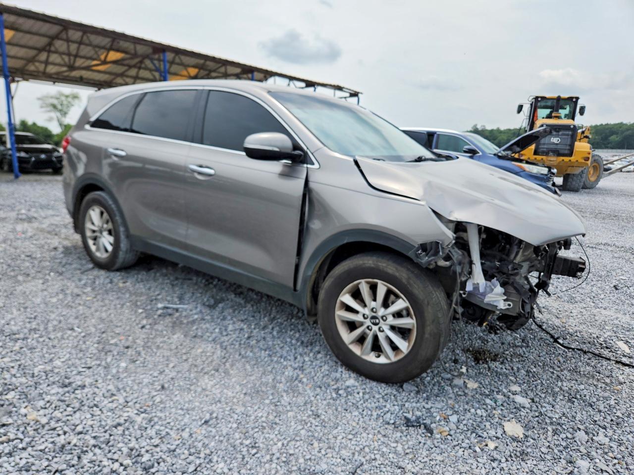 2019 Kia Sorento L Gray vin: 5XYPG4A33KG477075