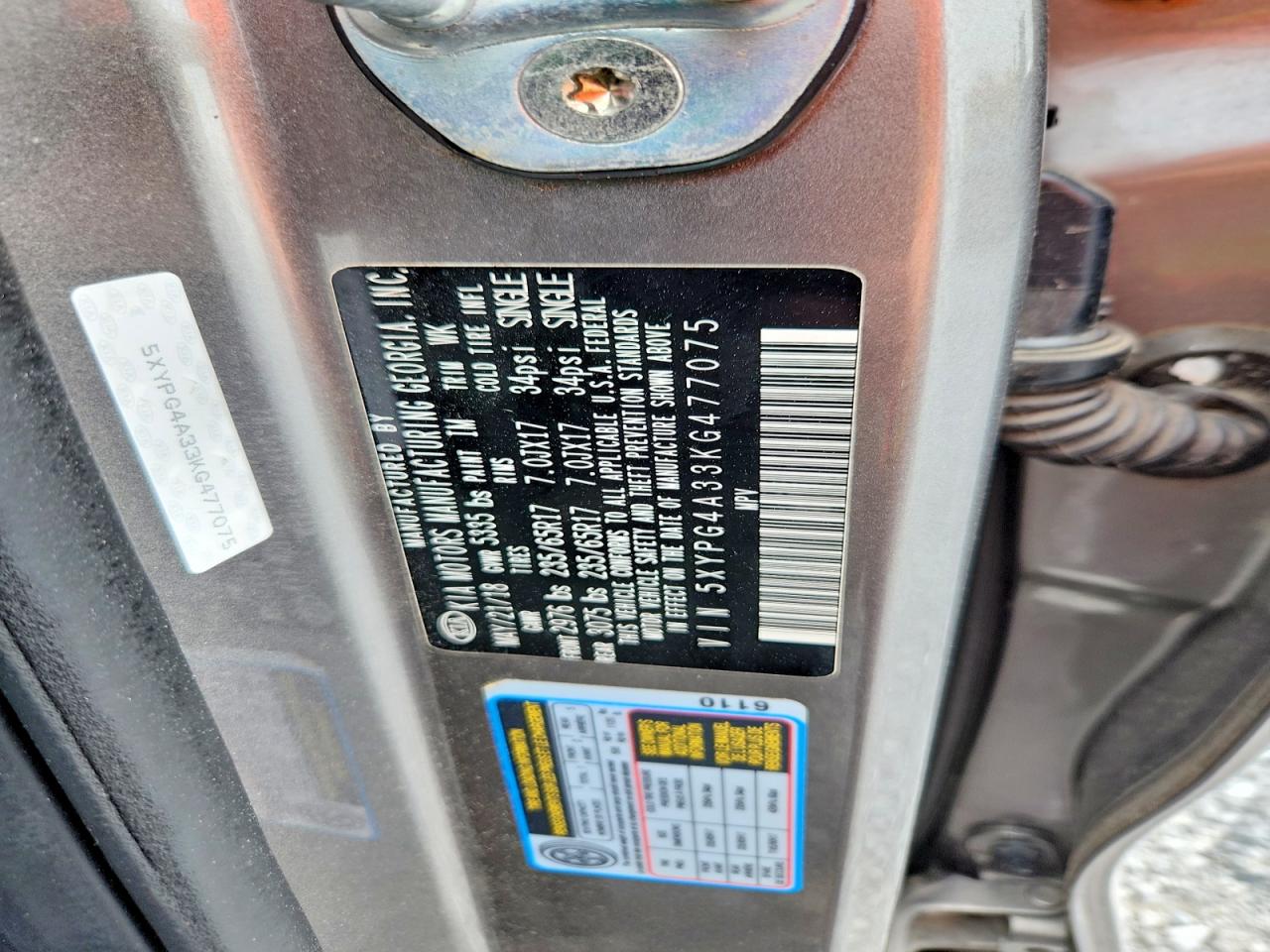 2019 Kia Sorento L Gray vin: 5XYPG4A33KG477075
