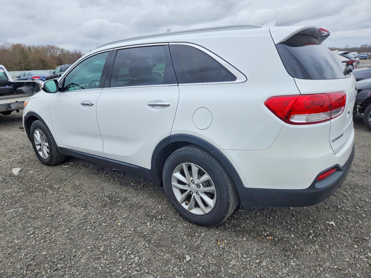 2016 Kia Sorento Lx White vin: 5XYPG4A34GG035753