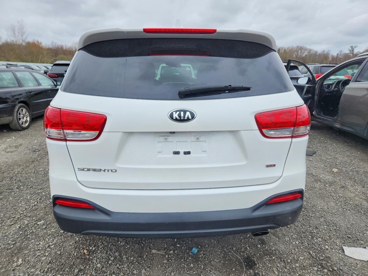 2016 Kia Sorento Lx White vin: 5XYPG4A34GG035753