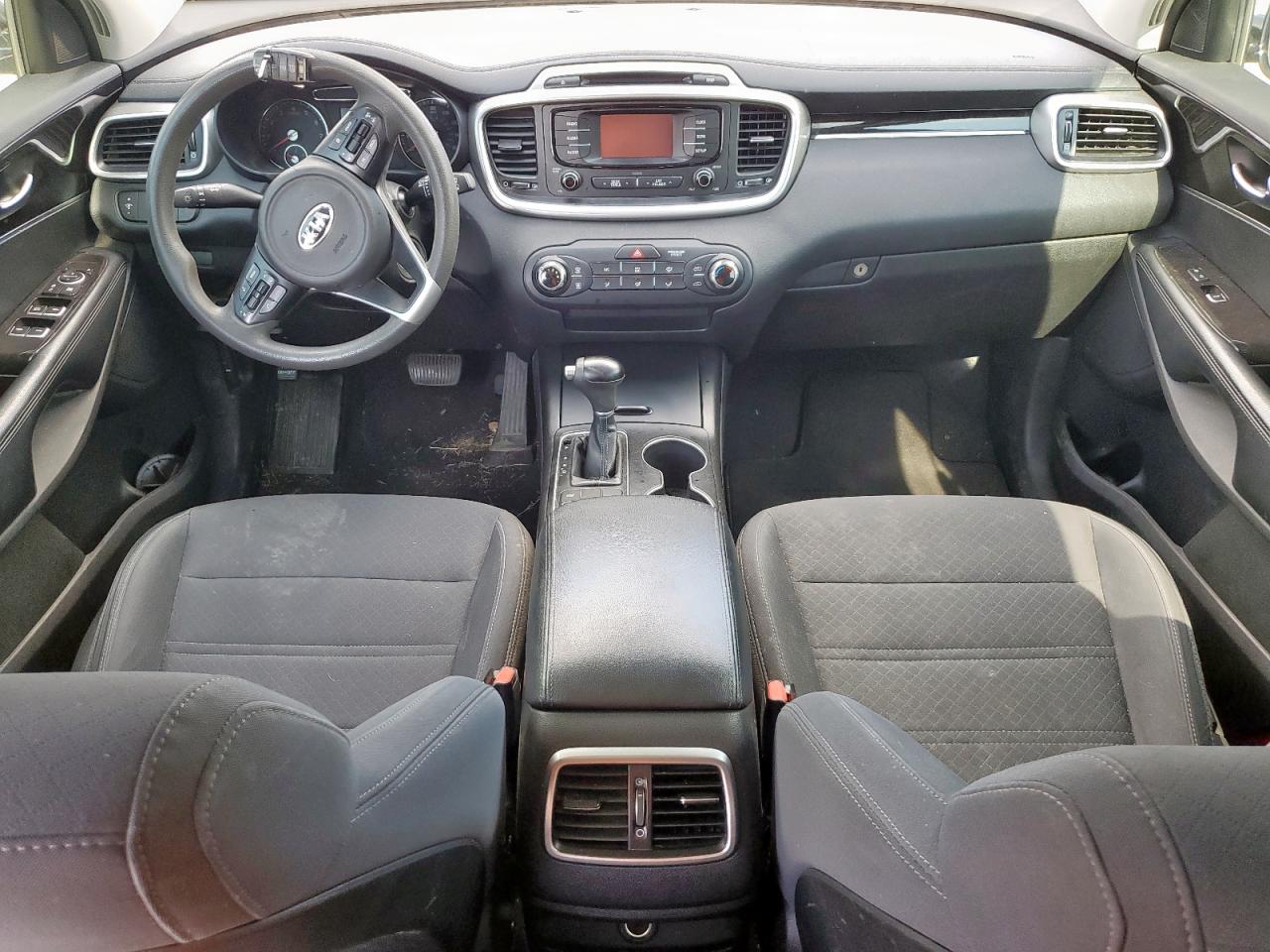 2018 Kia Sorento Lx Tan vin: 5XYPG4A34JG412718