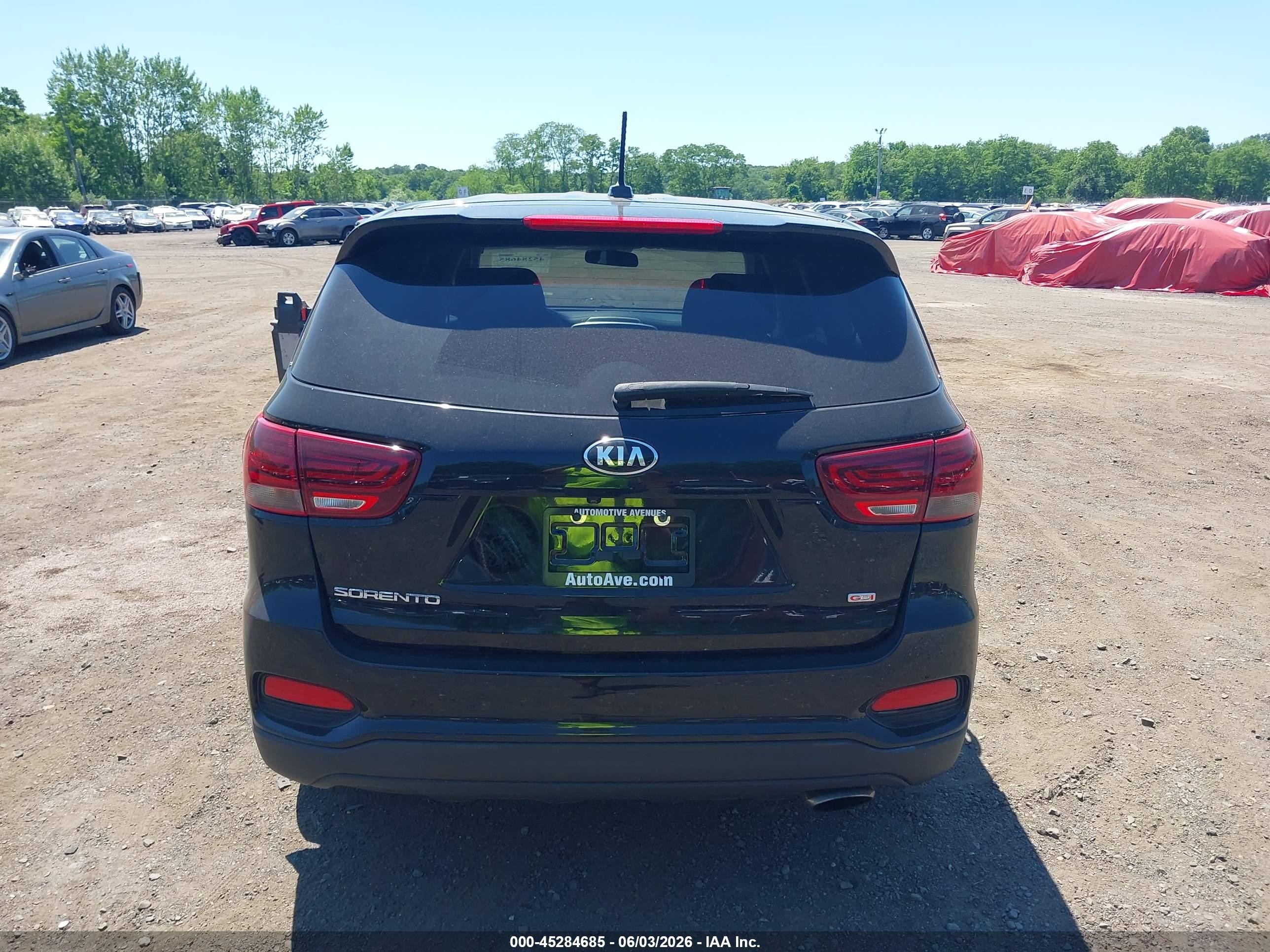 2019 Kia Sorento 2.4l L Black vin: 5XYPG4A35KG583950