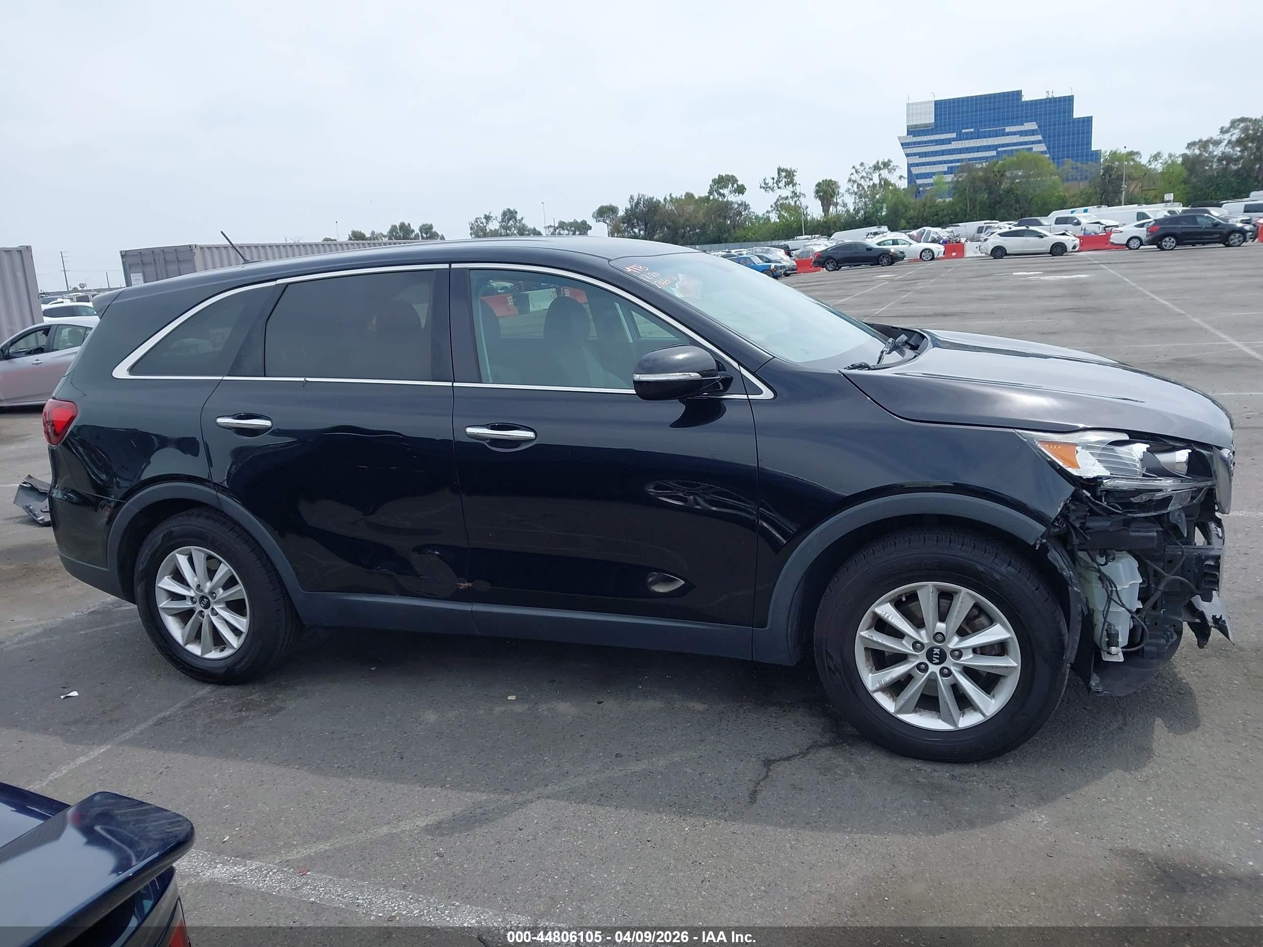 2020 Kia Sorento 2.4l Lx Черный vin: 5XYPG4A36LG642618