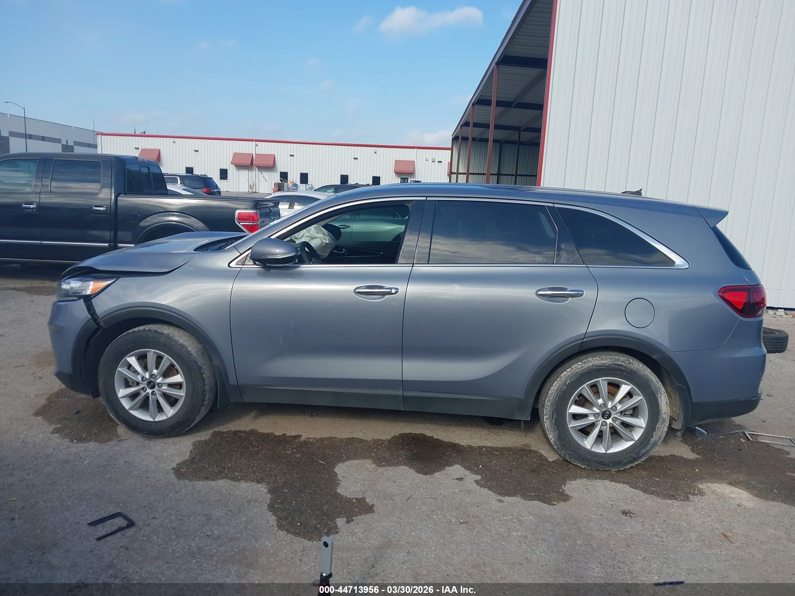 2020 Kia Sorento 2.4l L Серый vin: 5XYPG4A36LG664280
