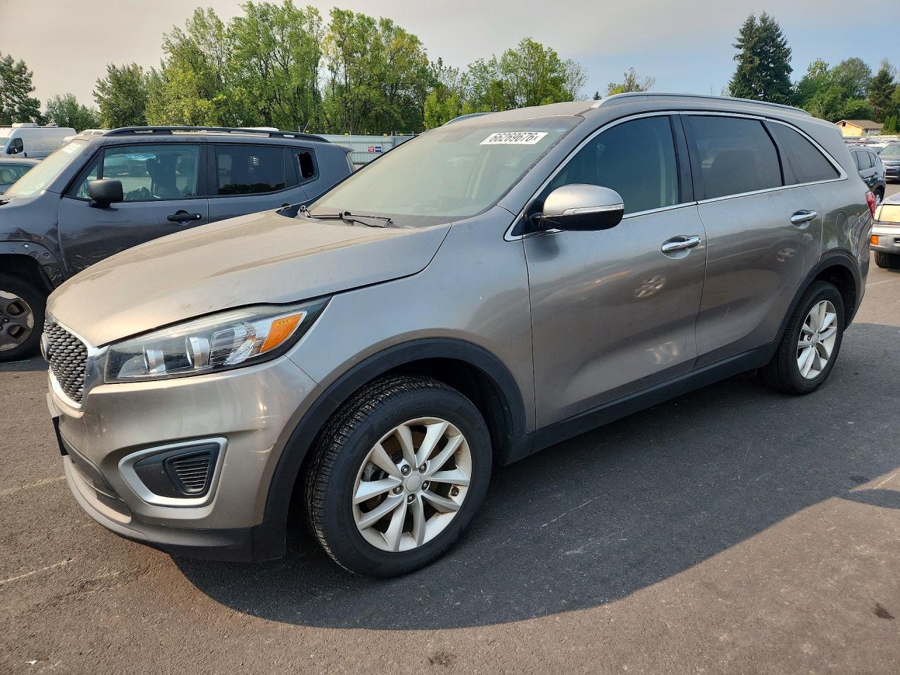 2017 Kia Sorento Lx Gray vin: 5XYPG4A38HG257150