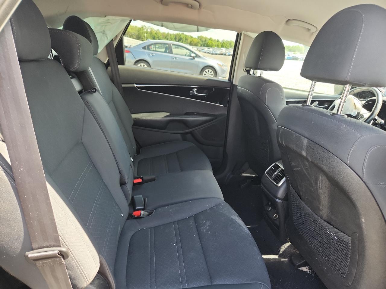 2020 Kia Sorento Lx Black vin: 5XYPG4A38LG645004
