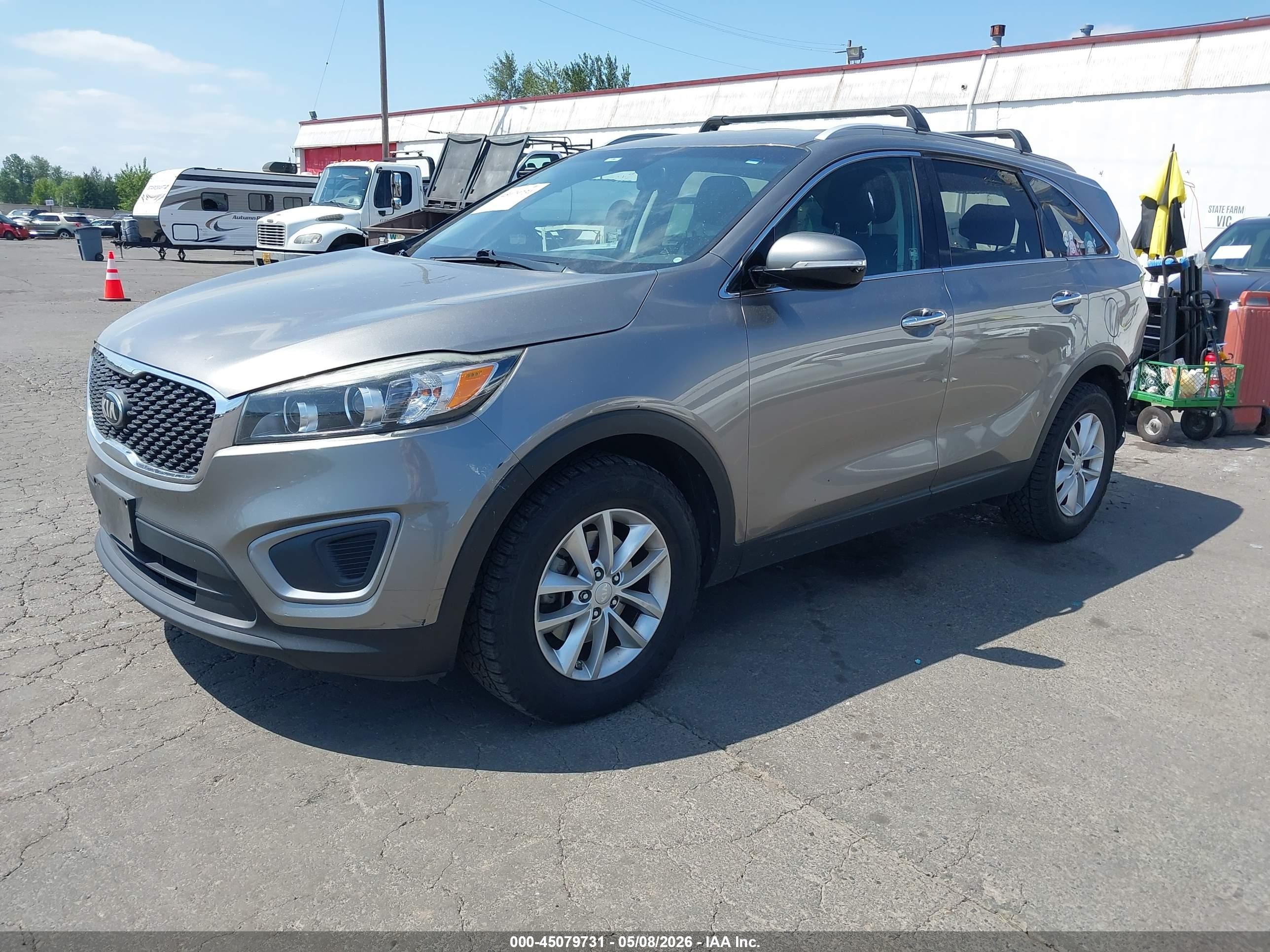 2016 Kia Sorento 2.4l Lx Серебряный vin: 5XYPG4A39GG066822