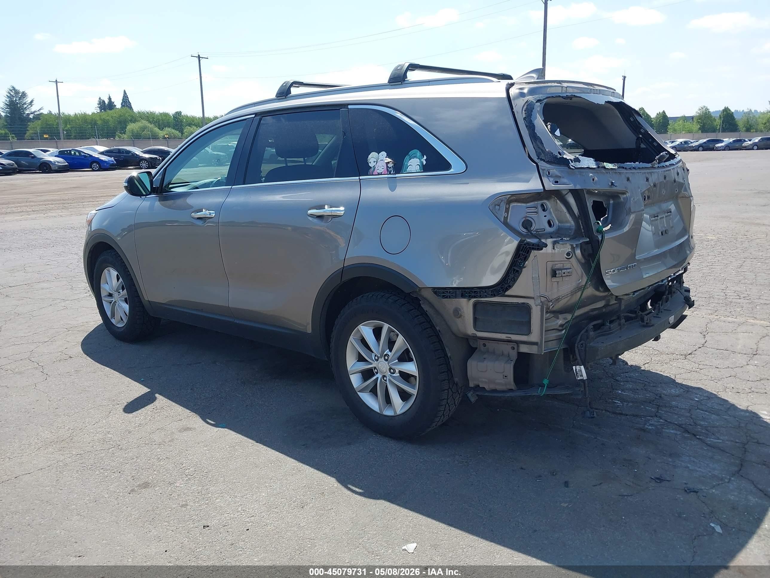 2016 Kia Sorento 2.4l Lx Серебряный vin: 5XYPG4A39GG066822
