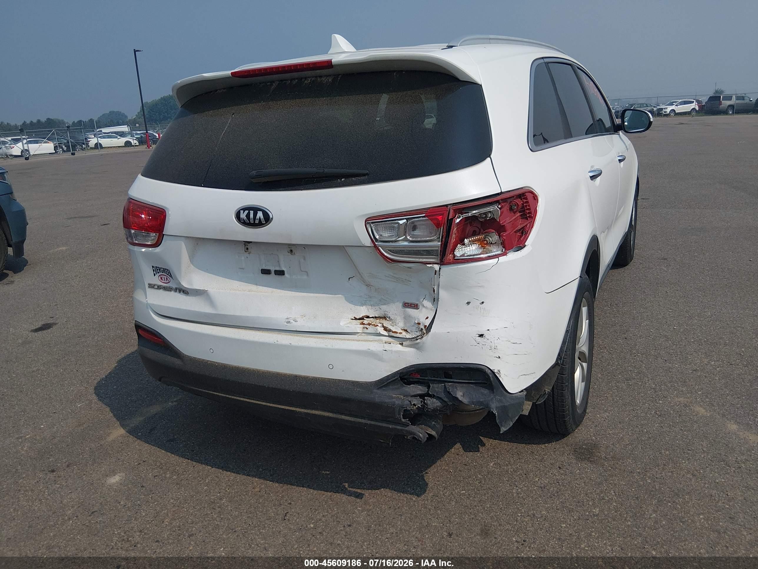 2016 Kia Sorento 2.4l Lx White vin: 5XYPG4A39GG127490