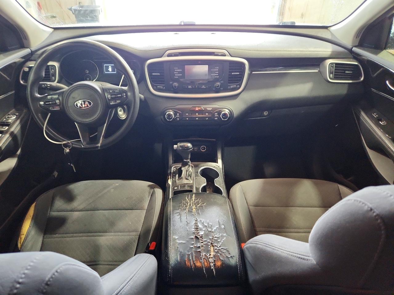 2016 Kia Sorento Lx Silver vin: 5XYPG4A39GG166418